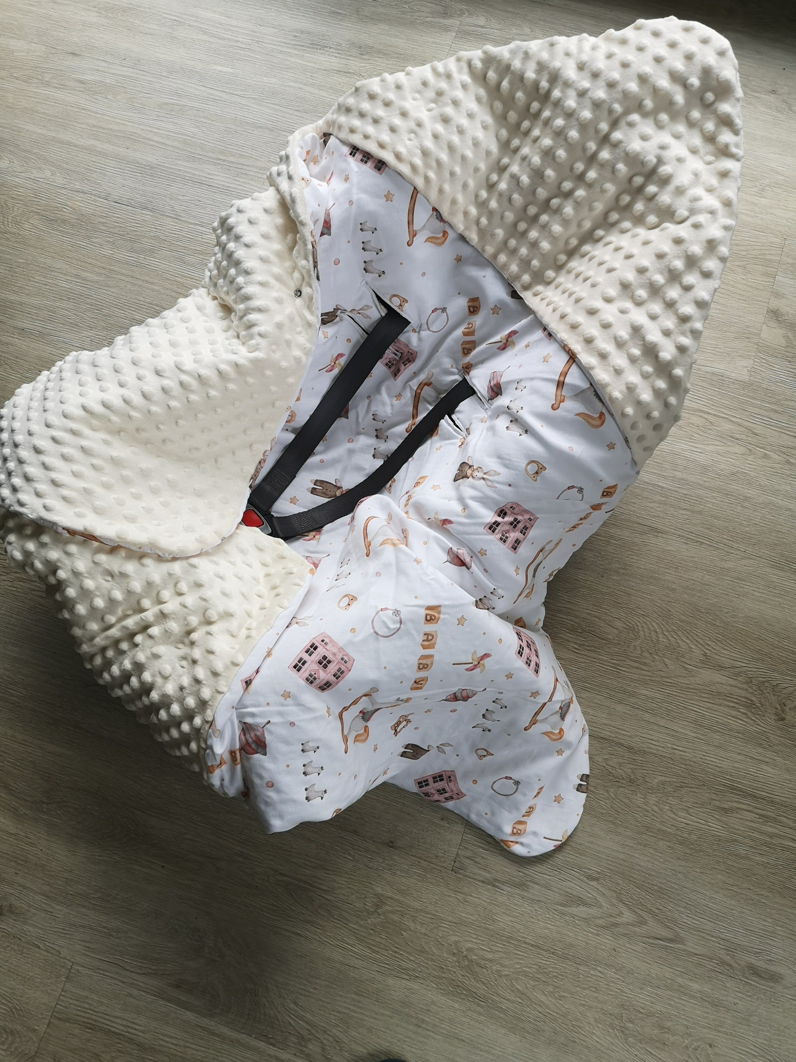 Babydecke Decke 100x100 Einschlagdecke Divita-Mode Minky Creme/Hase Einschlagdecke für, mit Baby Kapuze cm