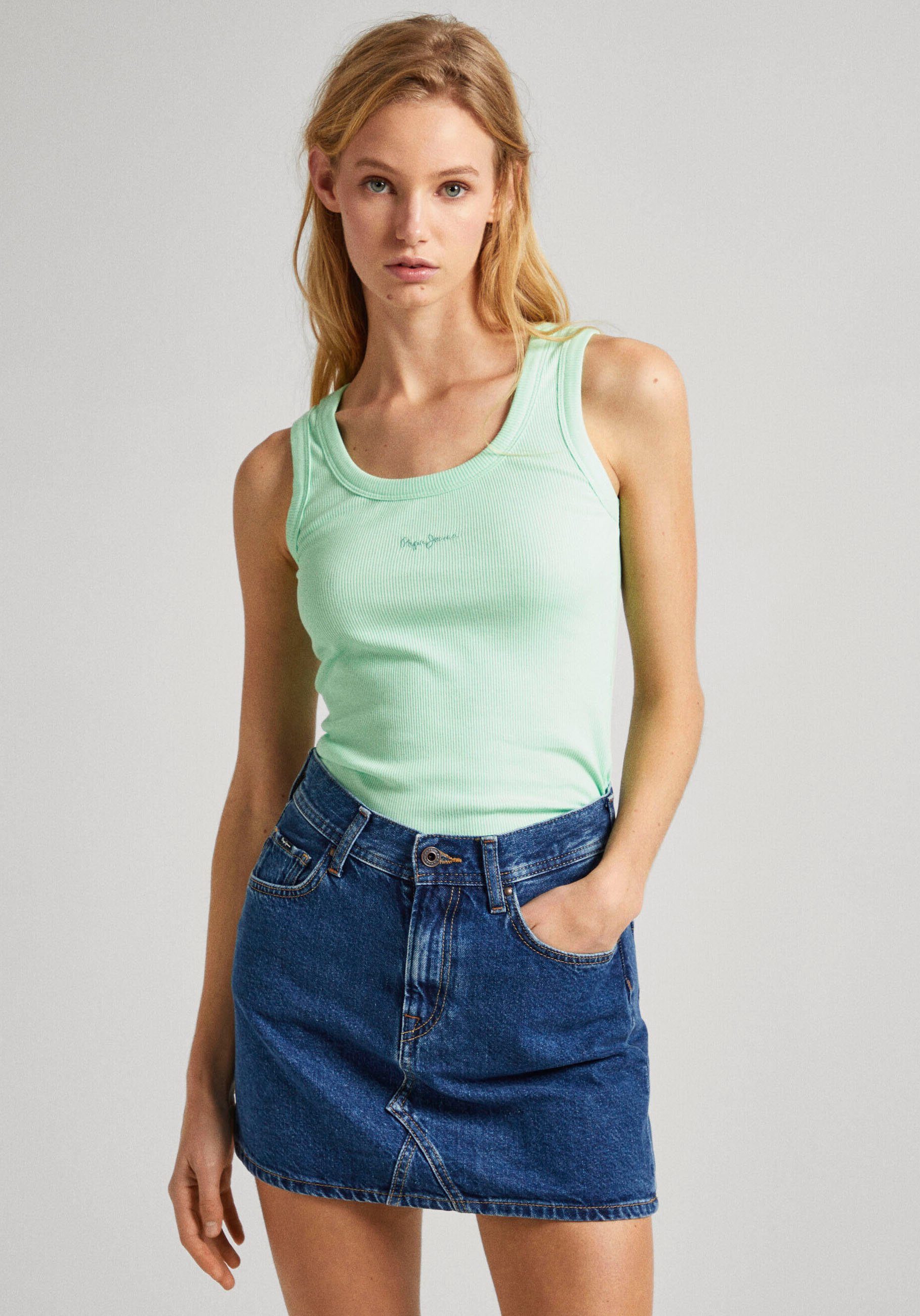 Pepe Jeans Tanktop LANE mit kleiner Ton-in-Ton Logostickerei