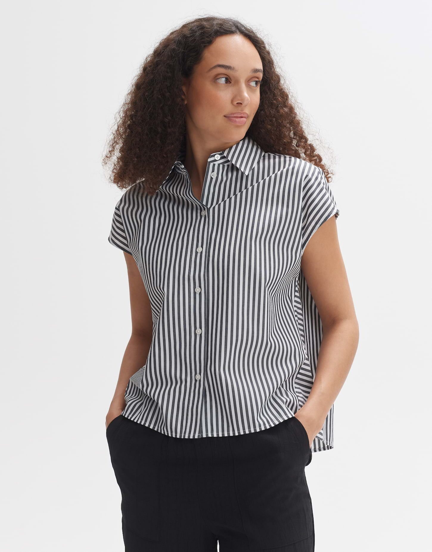 OPUS Kurzarmbluse Hemdbluse FARONA Boxy Fit aus BCI Cotton Mix