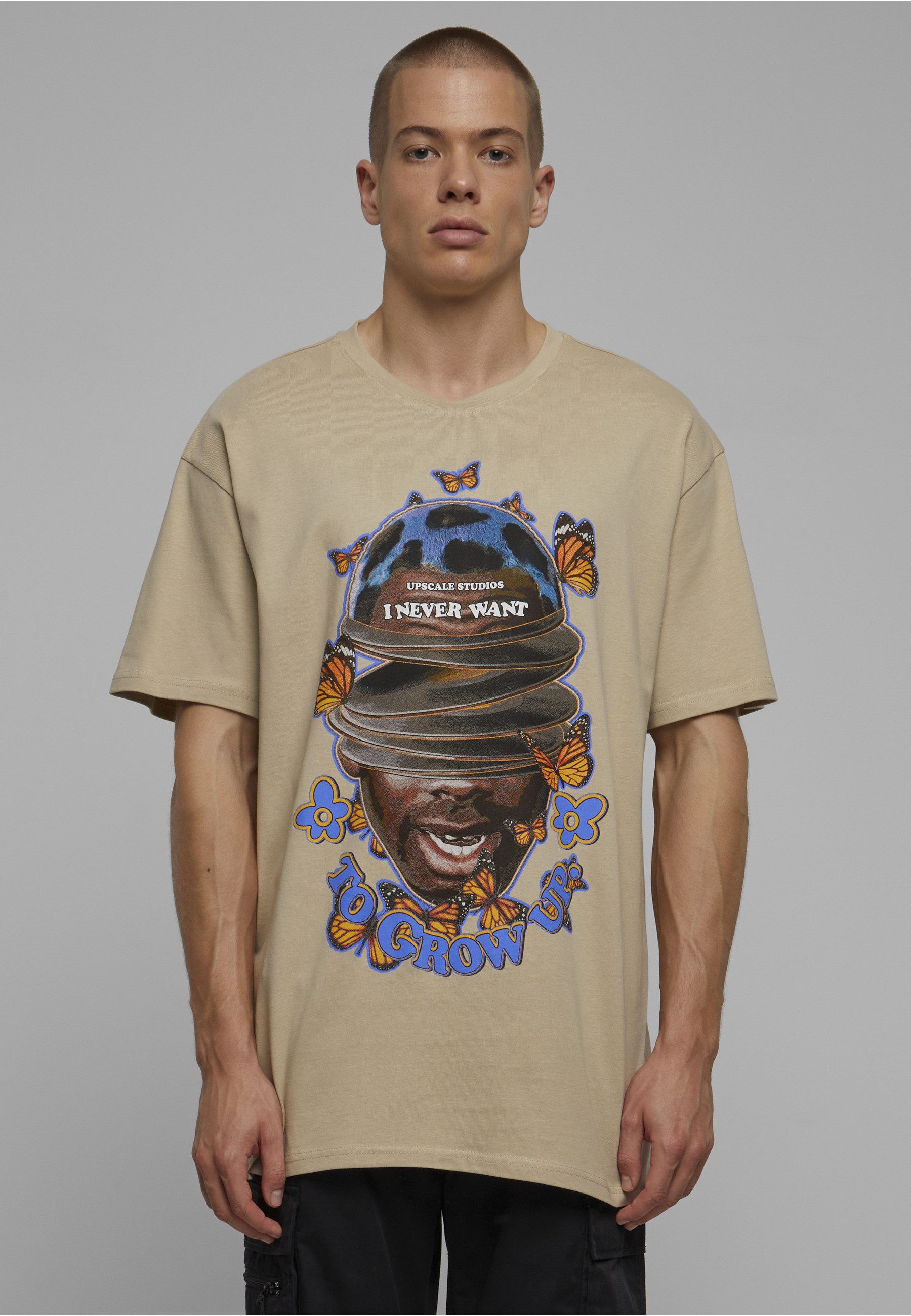 Upscale by Mister Tee T-Shirt Upscale by Mister Tee Männer Grow Up Oversize Tee (1-tlg)