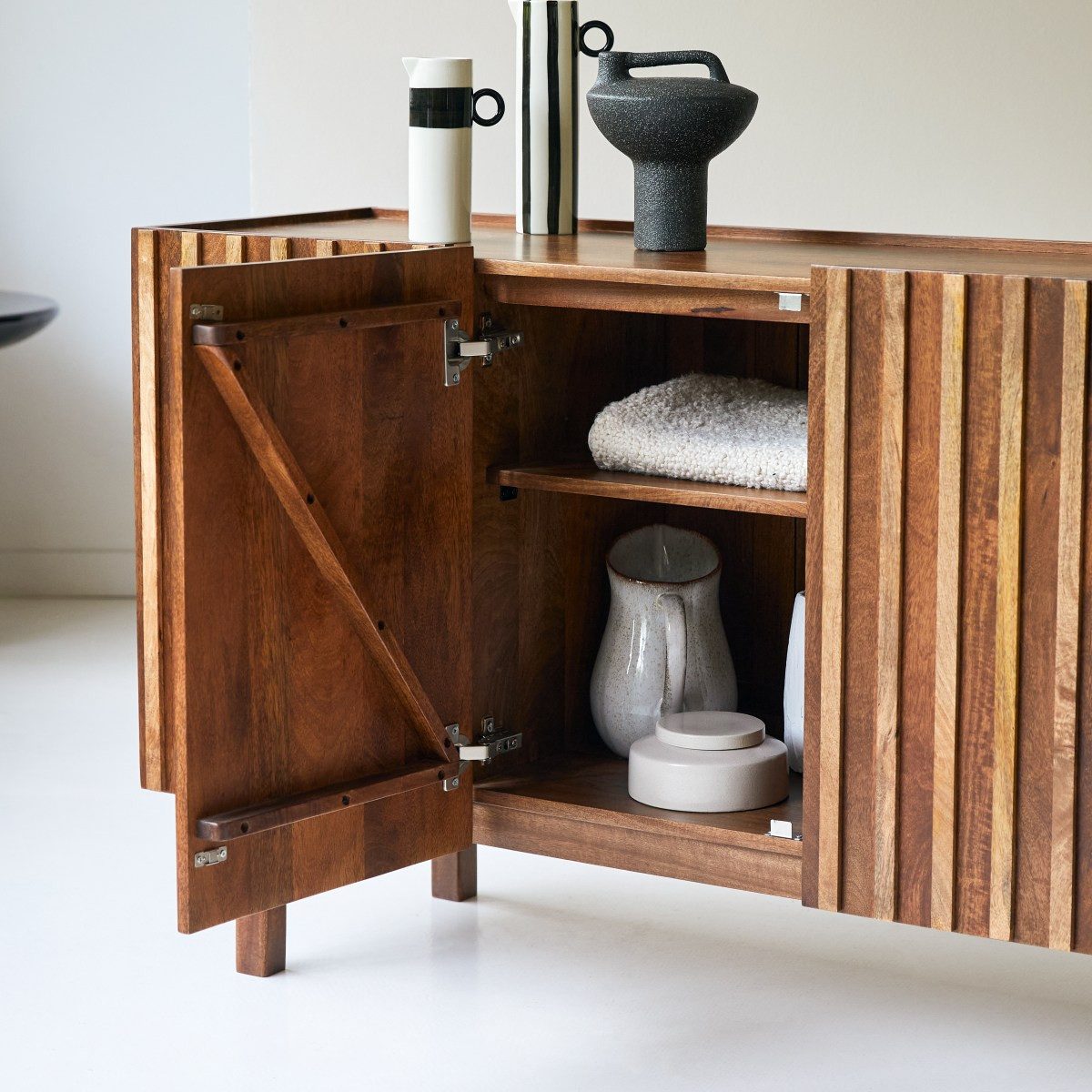 Tikamoon Sideboard Sideboard Milo aus Mangoholz