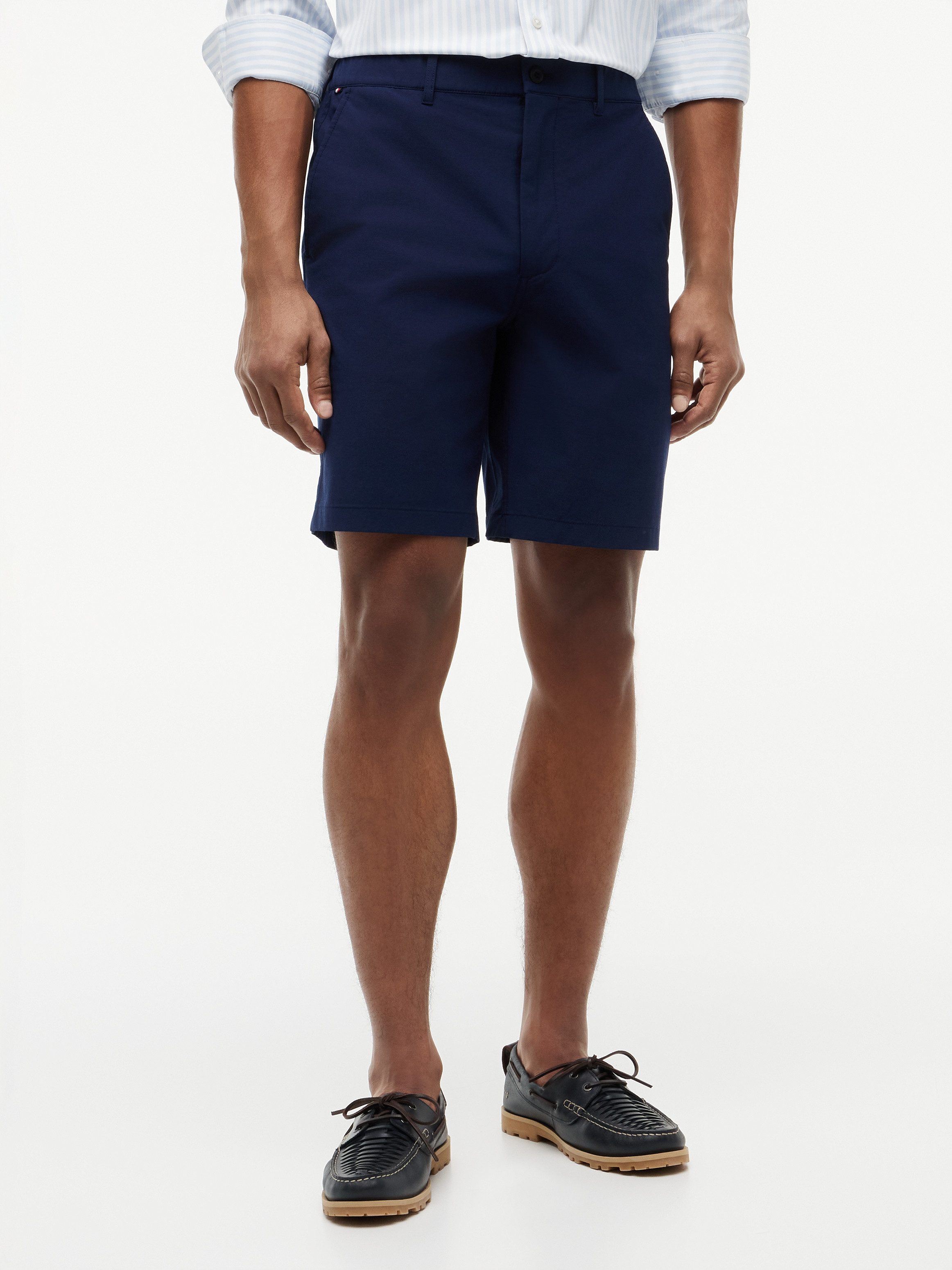 Tommy Hilfiger Chinoshorts DOVER mit Flag-Stickerei