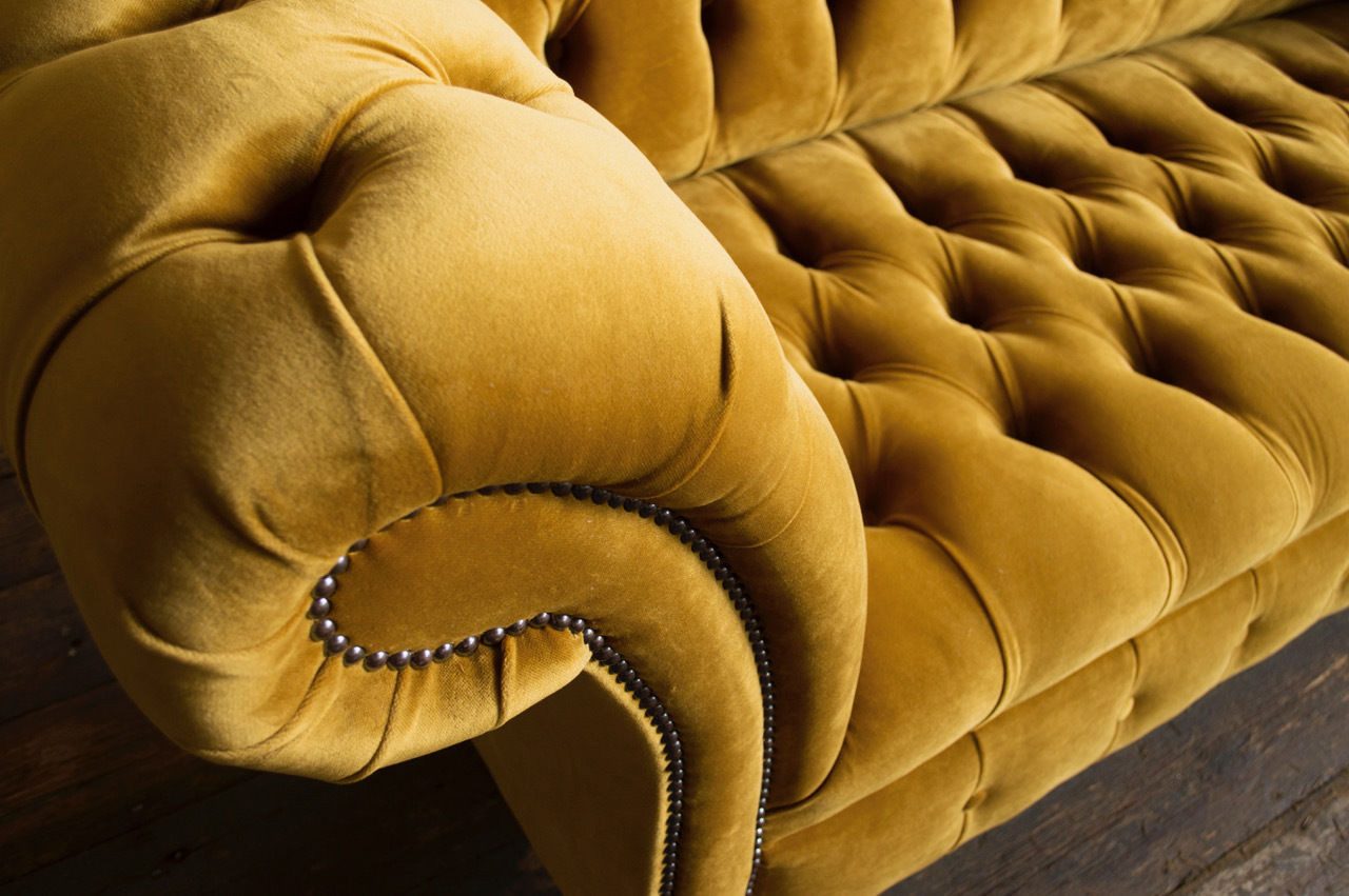Xlmoebel Chesterfield-Sofa Luxus Sofa im Chesterfield-Design aus Leder und Textil, Hergestellt in Europa