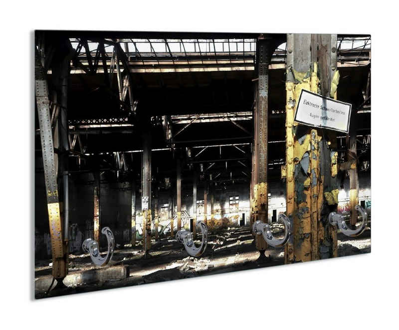 Wallario Handtuchhalter Verlassene alte Fabrik-Halle mit leuchtenden Sonnenstrahlen, aus Glas mit 4 Metallhaken