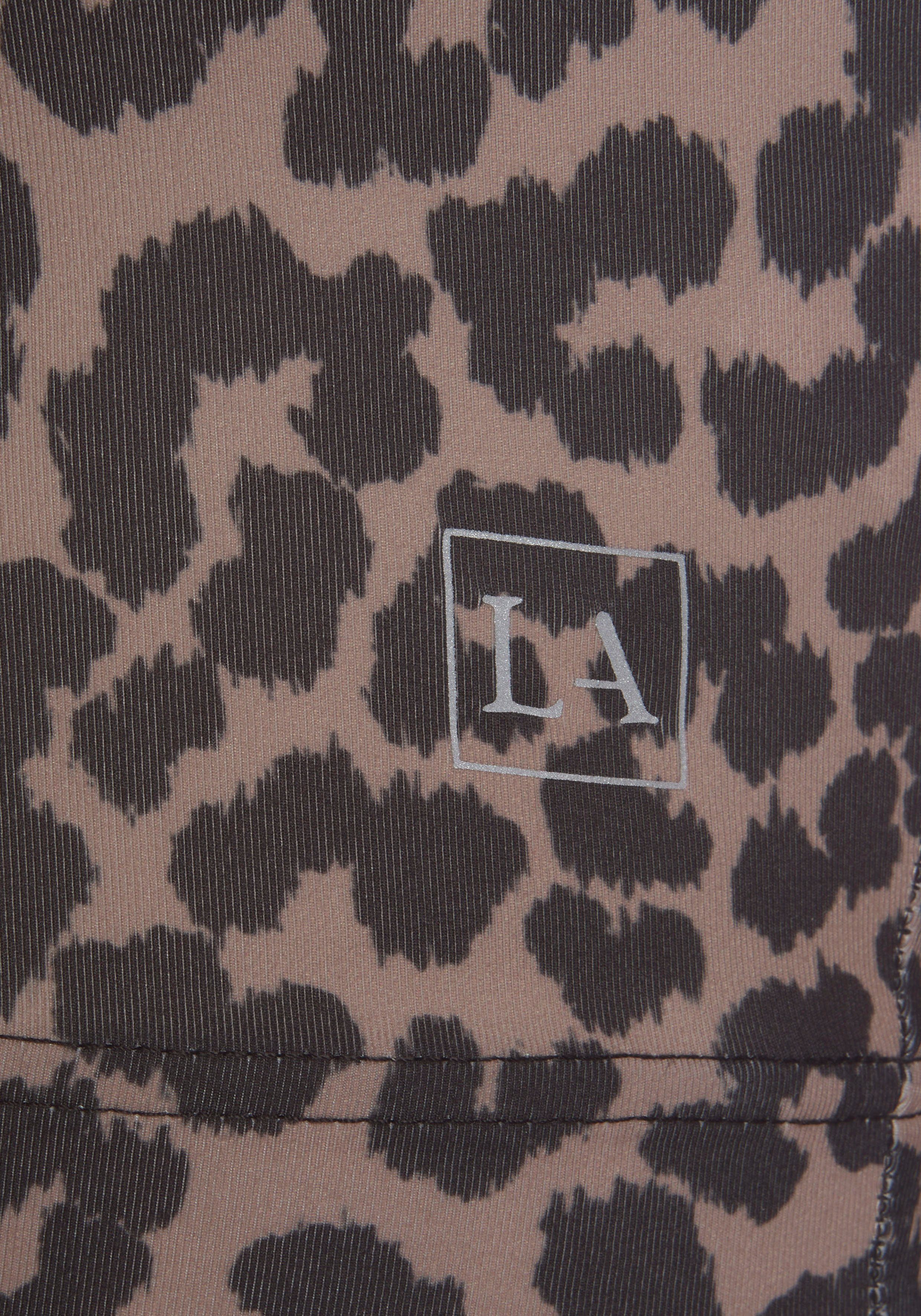 LASCANA Träger Funktionsshirt mit nougat-leo Muster und breite ACTIVE Leo