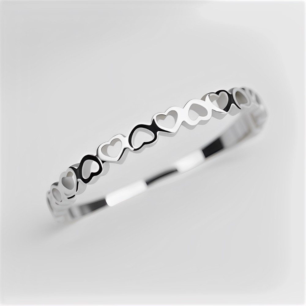 THE FASHION HOUSE Fingerring Filigraner Damenring aus Legierung mit Herzdesign, – Romantischer Bandring in Silberoptik