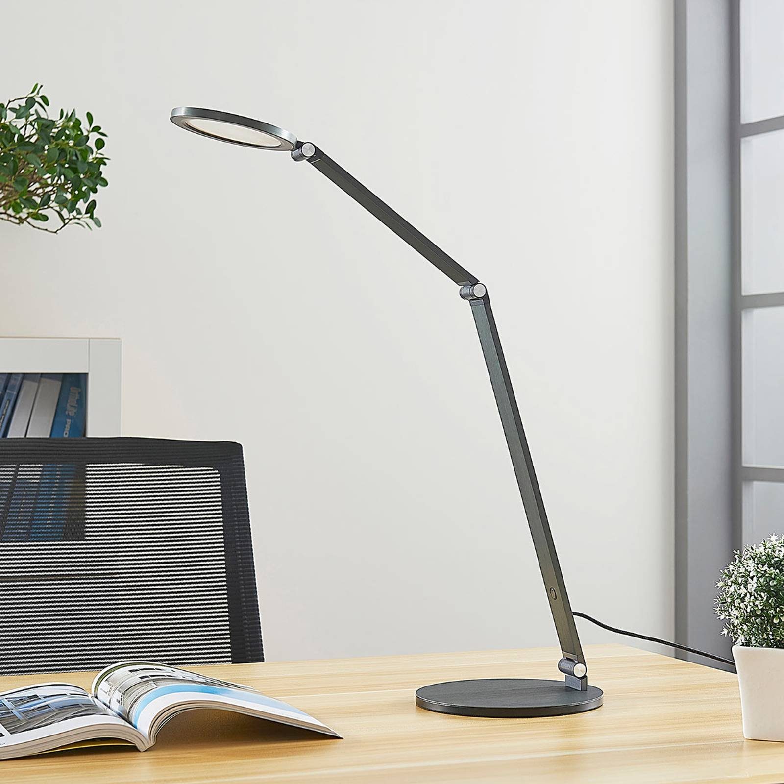 Lucande Schreibtischlampe Mion, LED, Metall, Alu warmweiß IP20, 1 x 8 W LED, warmweiß