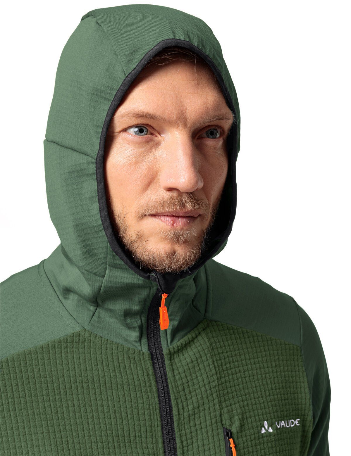 VAUDE Outdoorjacke Men's Fleece Grid Jacket Hooded Klimaneutral Monviso kompensiert woodland (1-St)