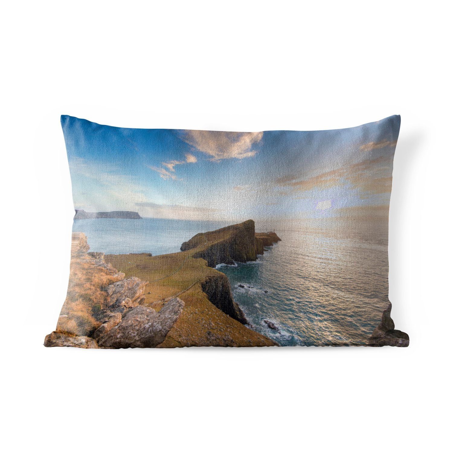 MuchoWow Dekokissen Felsen und Meer bei Sonnenuntergang auf der Isle of Skye in Schottland, Outdoor-Dekorationskissen, Polyester, Dekokissenbezug, Kissenhülle