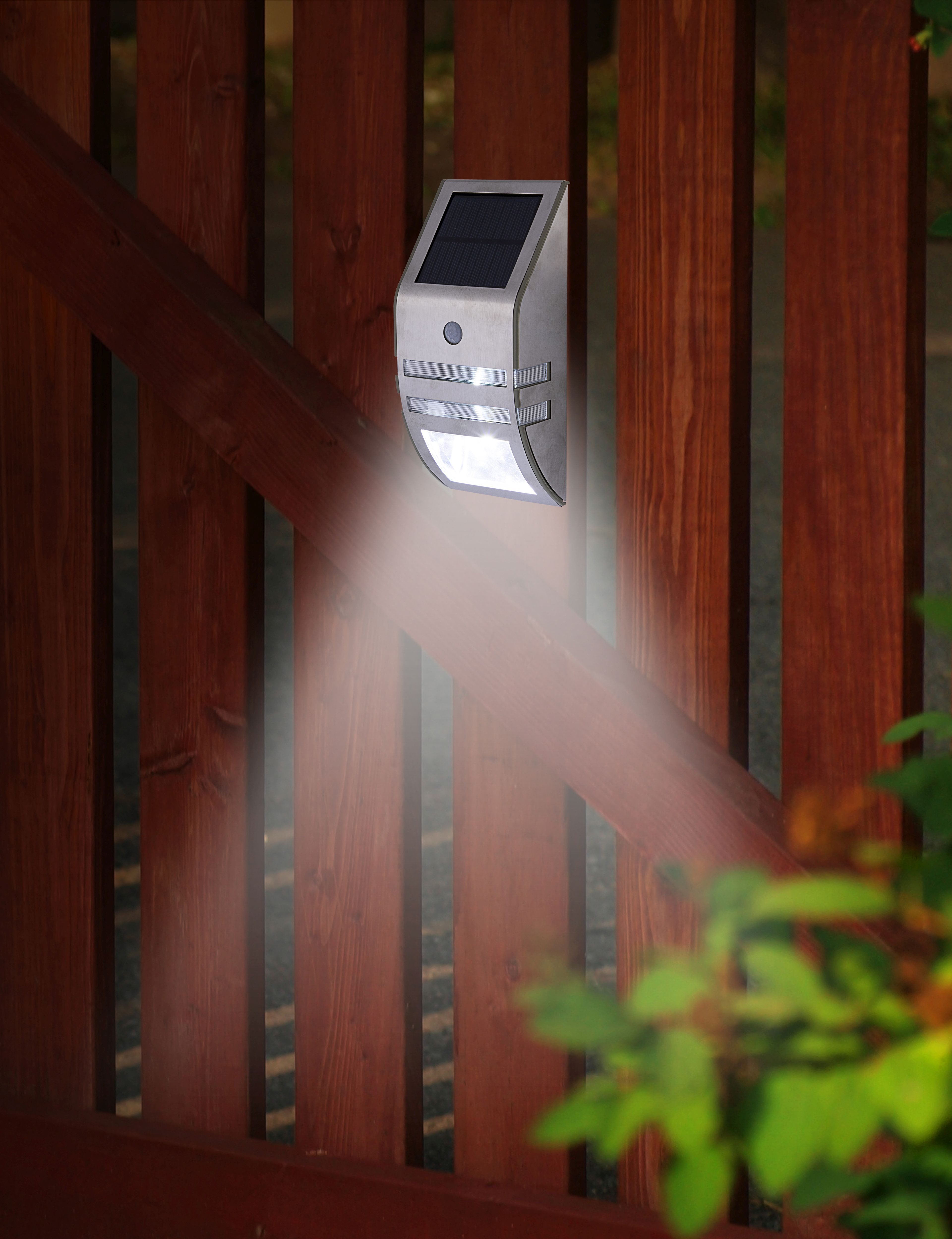 OTTO home LED Solarleuchte Leyan, LED-Solar Wandleuchte, Tageslichtsensor, LED fest integriert, Neutralweiß, mit Bewegungsmelder und Montagematerial