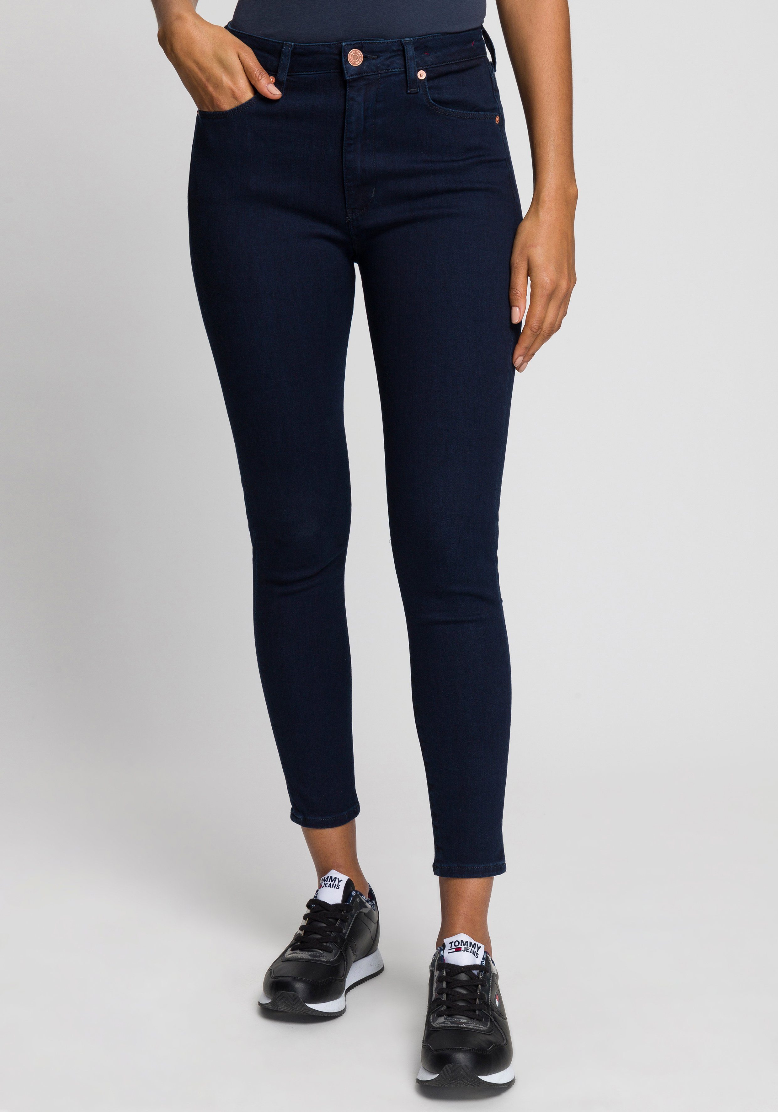 Tommy Jeans Skinny-fit-Jeans »SYLVIA HR SUPER SKNY« mit Tommy Jeans  Logo-Badge & Stickereien online kaufen | OTTO