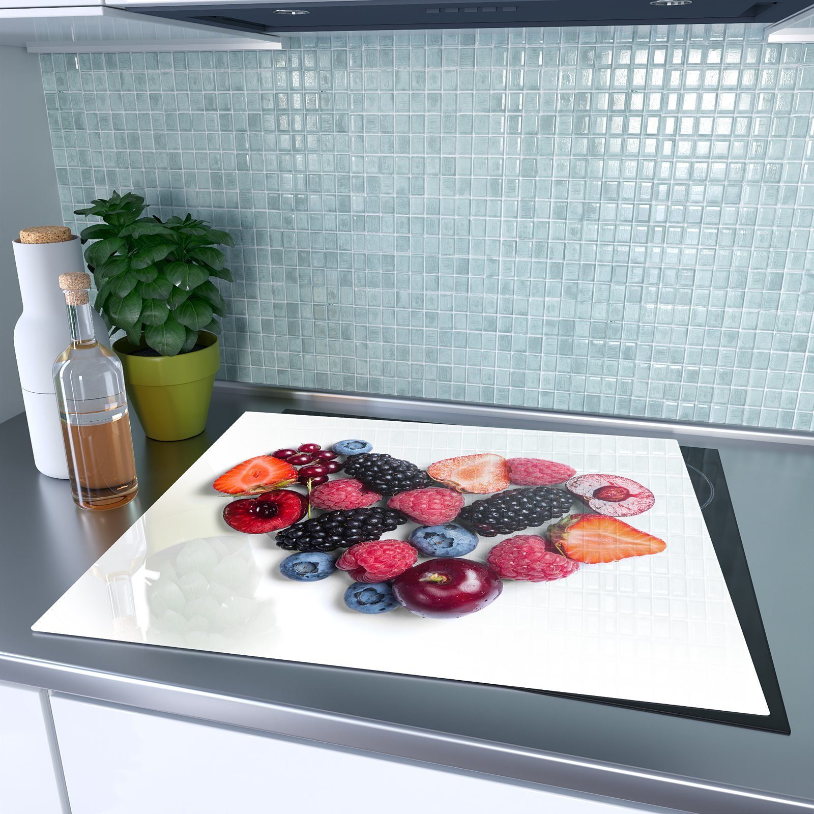 Glas, Herz Herd-Abdeckplatte aus (1 tlg) Beeren, Primedeco Glas Spritzschutz Herdabdeckplatte aus