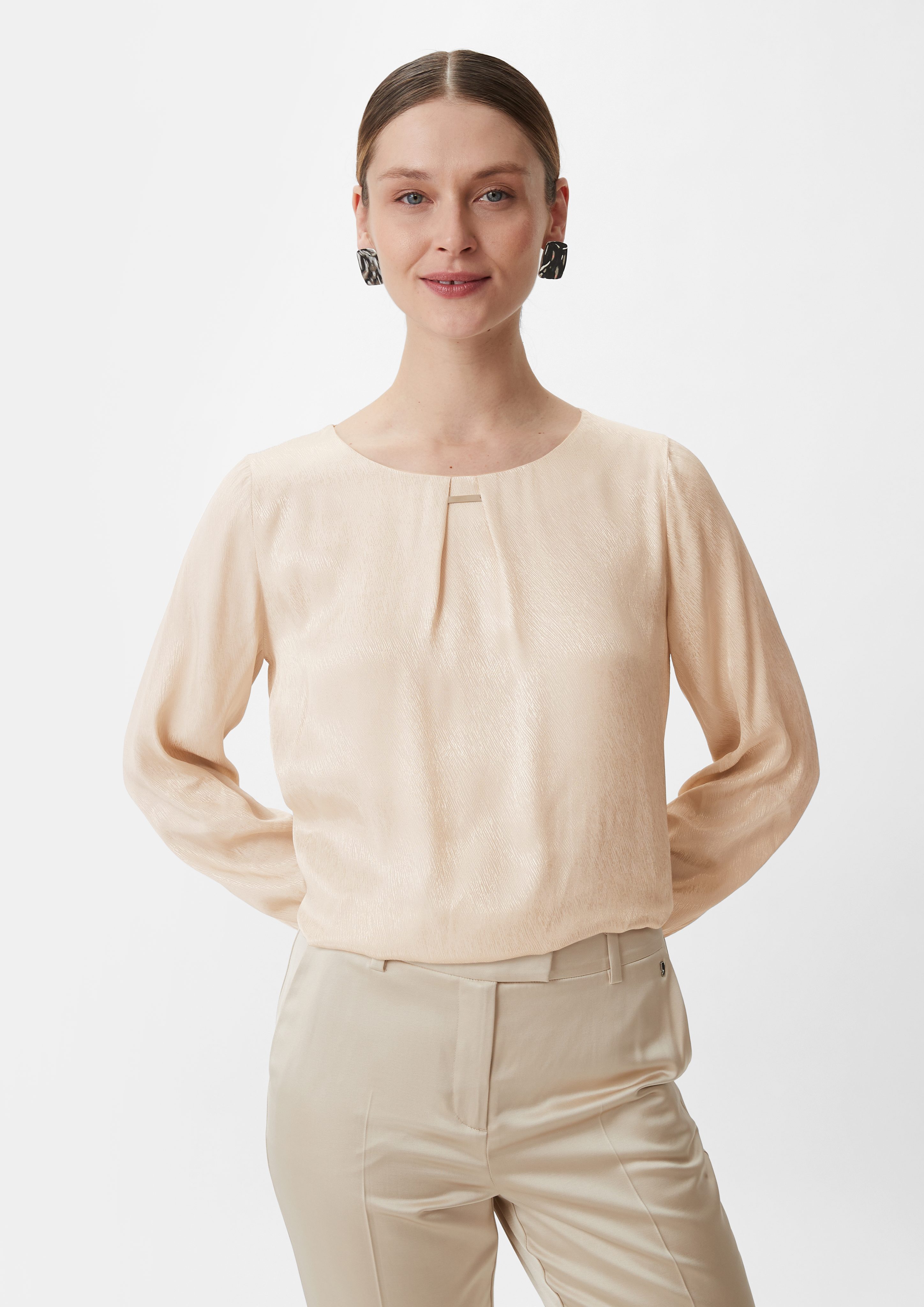 Langarmbluse Bluse aus strukturiertem Satin