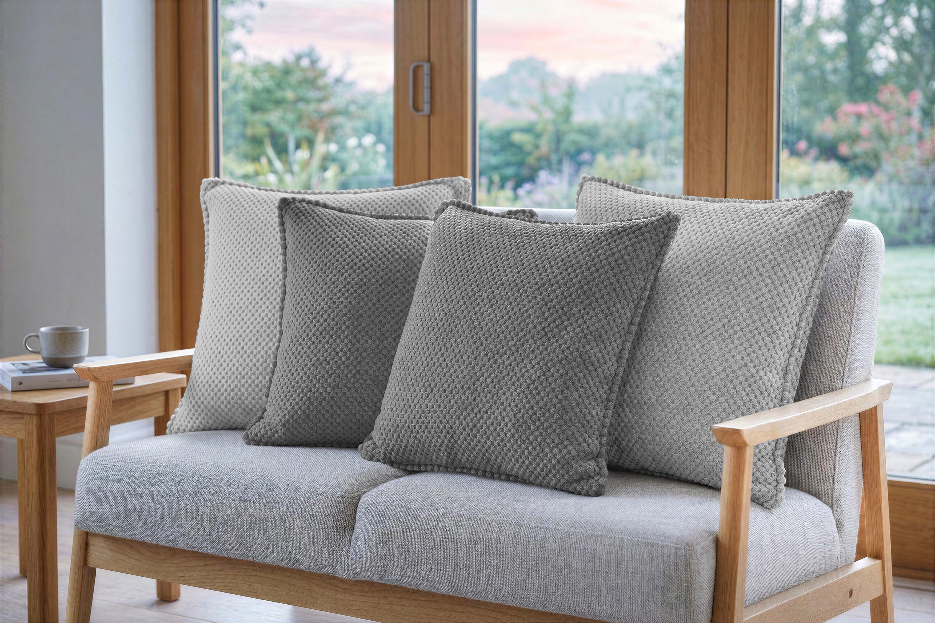 Amilian Dekokissen 4er Set Dekokissen mit Füllung, für Sofa Sessel und Bett geeignet pflegeleicht und waschbar