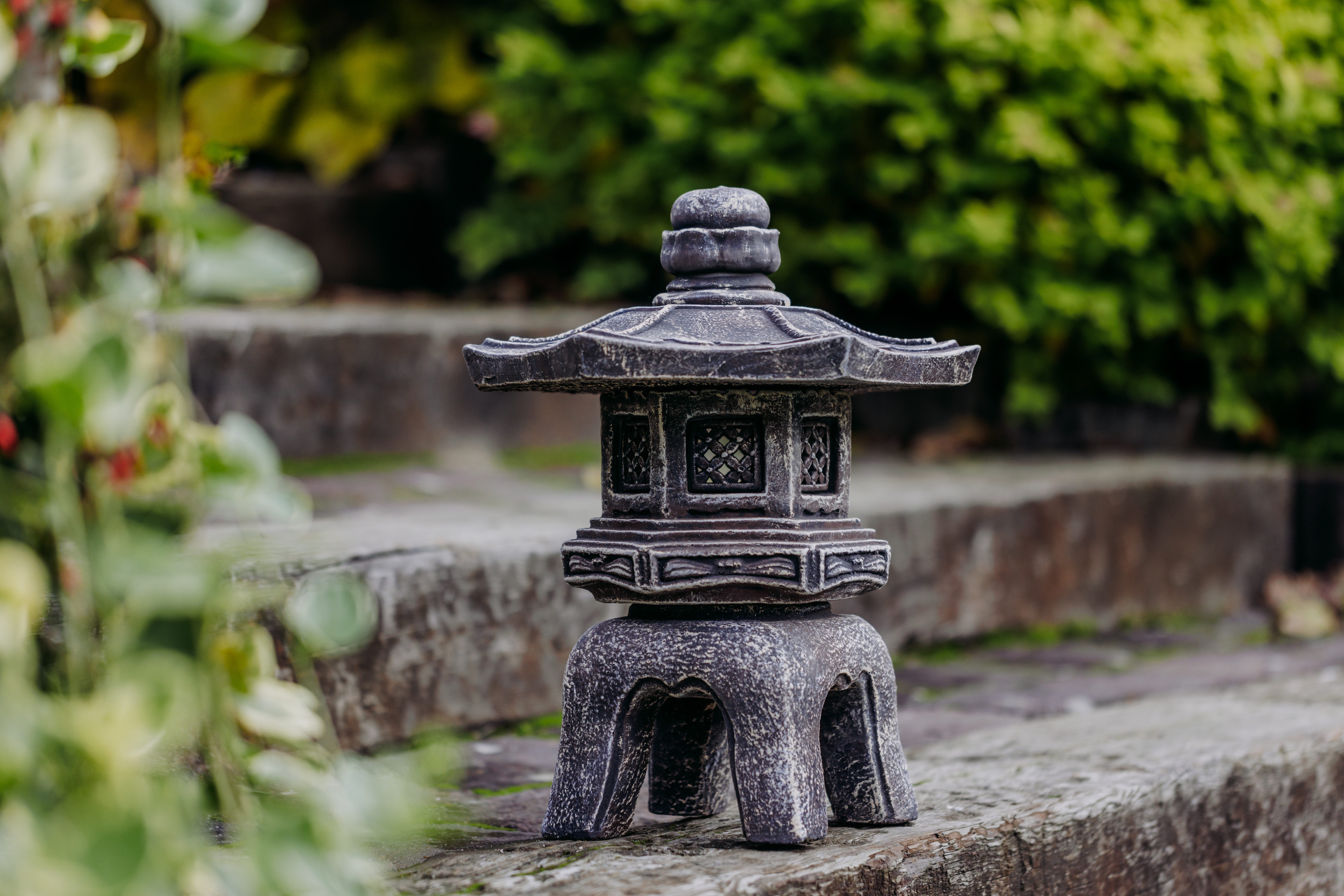 gartendekoparadies.de Gartenfigur Japanische Oki-Gata Steinlaterne, H. 38 cm, 11 kg, Frostsicher