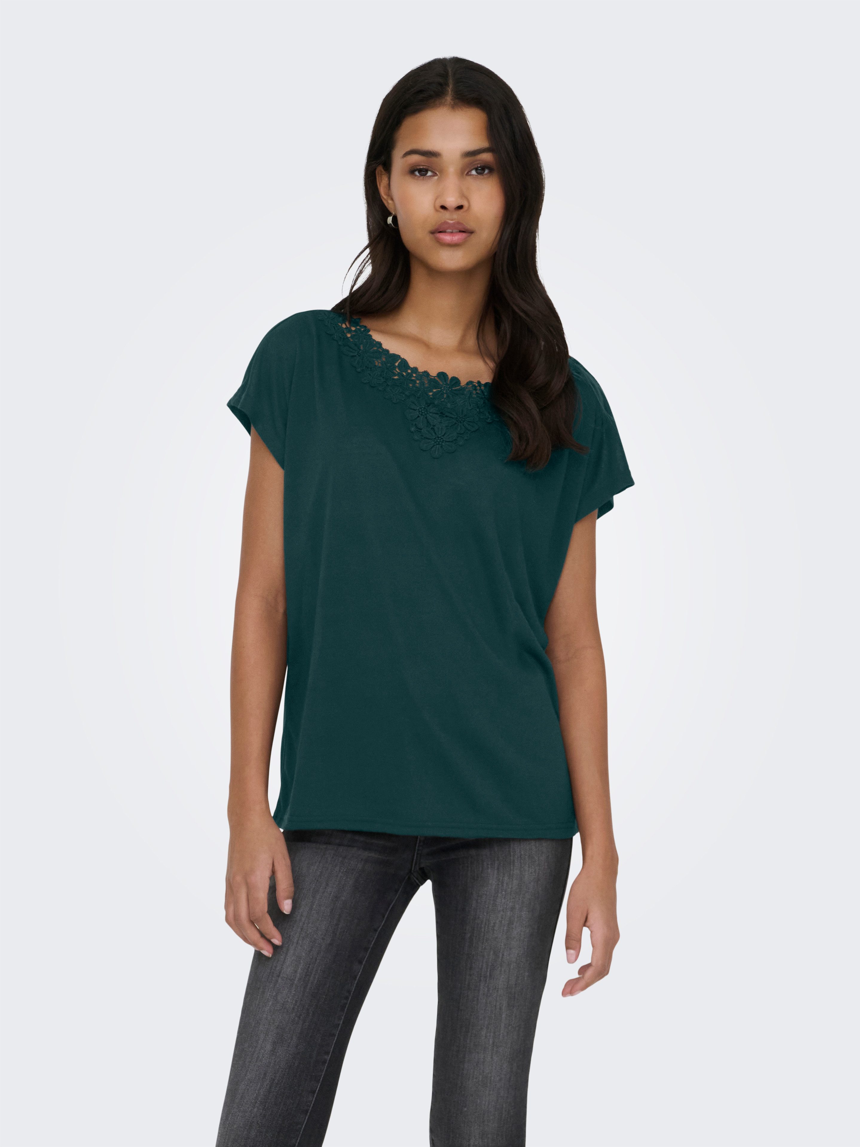 ONLY Spitzenshirt ONLWINNIE S/S TOP CS JRS Polyester, regular fit