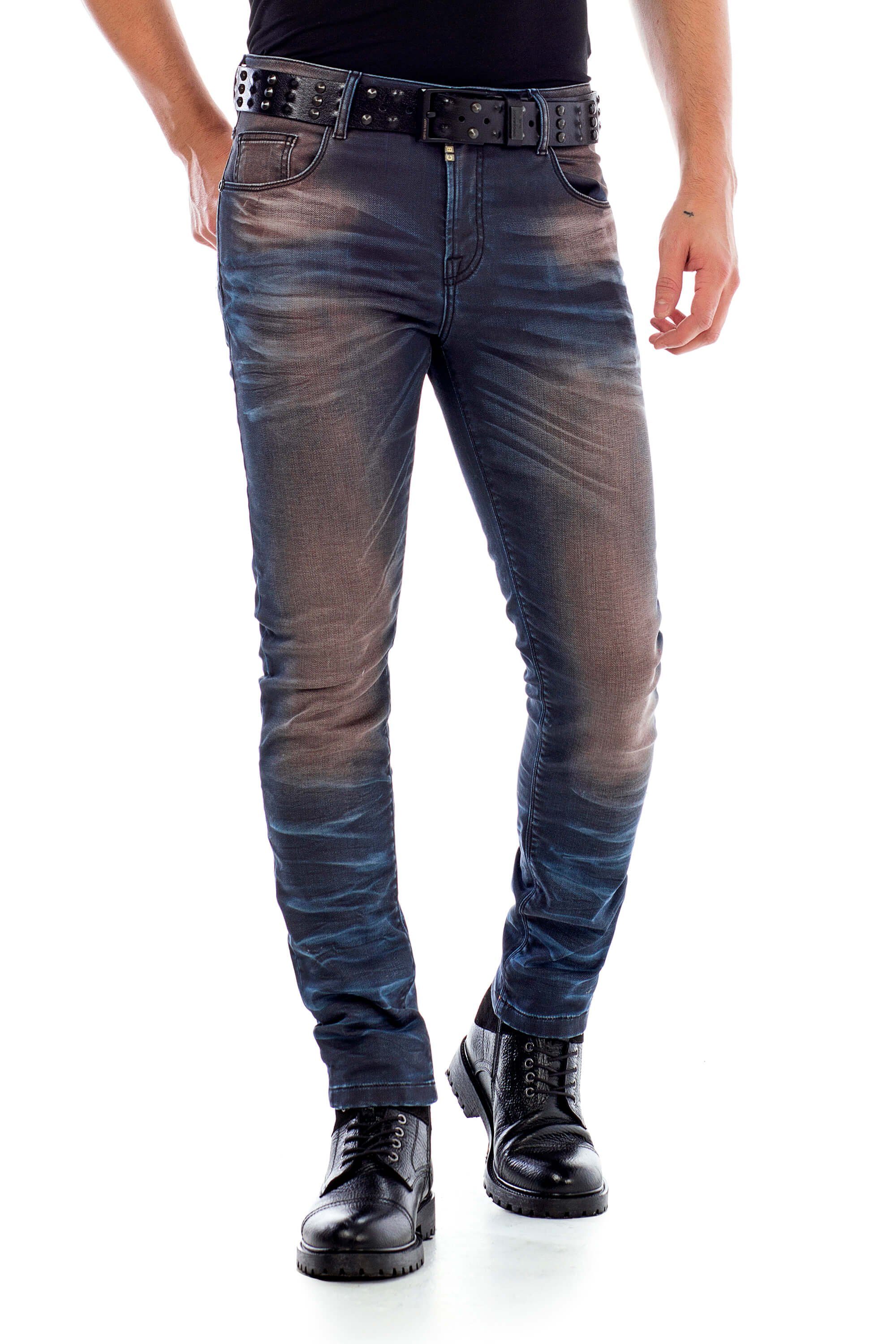 Cipo & Baxx braun Style im in Fit 5-Pocket Slim-fit-Jeans Straight