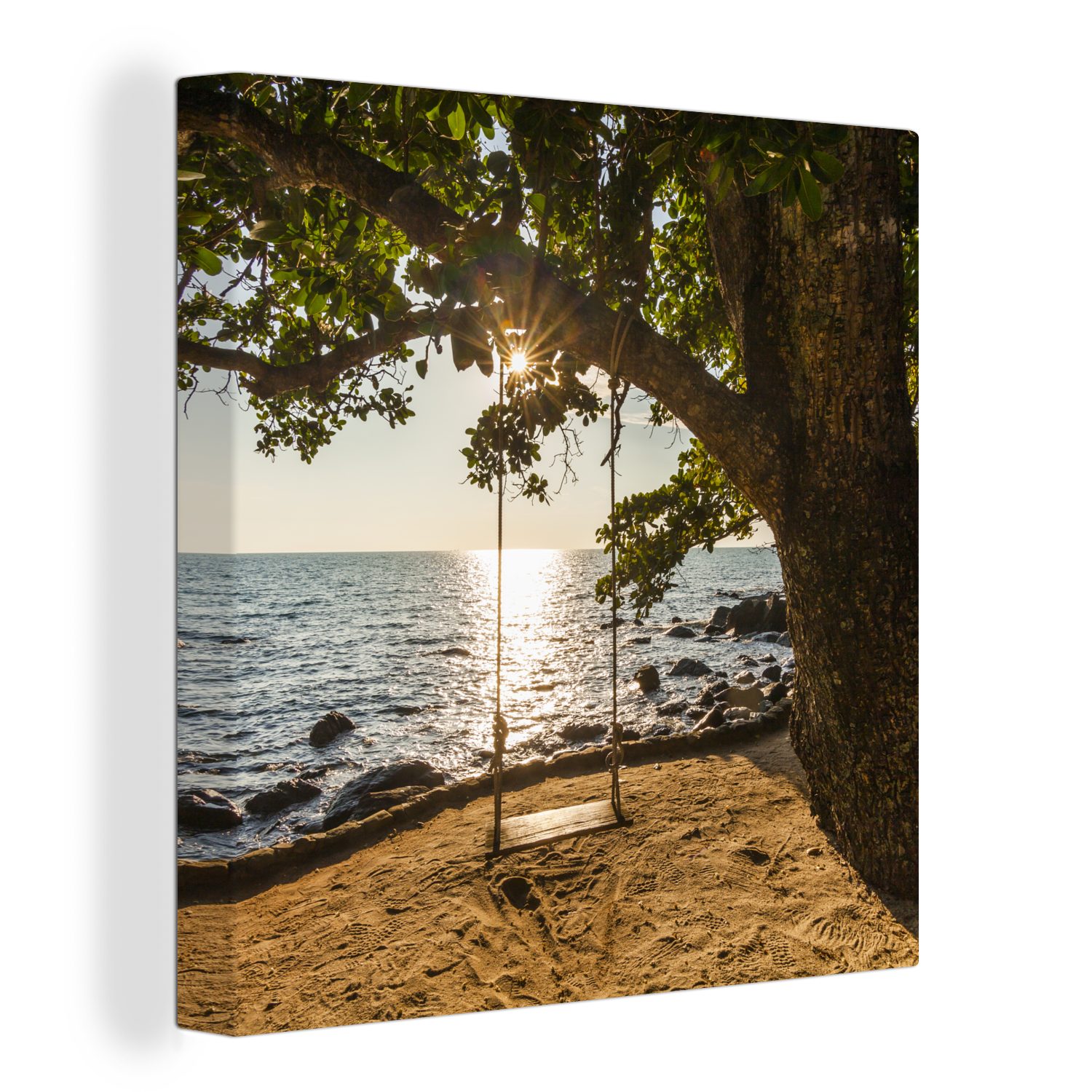 OneMillionCanvasses® Leinwandbild Ein tropischer Baum mit einer Schaukel am Strand von Ko Chang, (1 St), Leinwand Bilder für Wohnzimmer Schlafzimmer