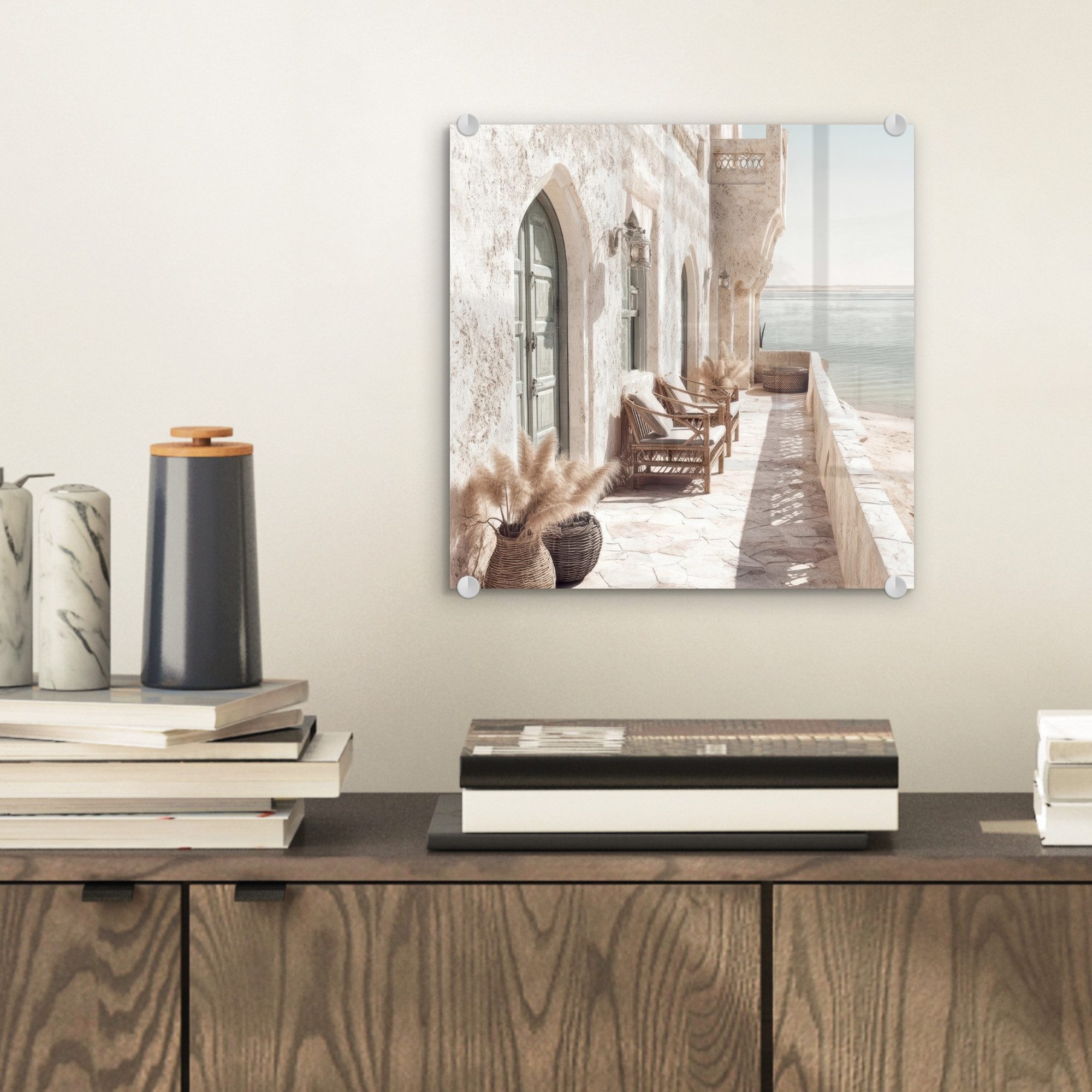 MuchoWow Acrylglasbild Terrasse - Stühle - Strand - Beige, Inkl. Aufhängung, Bilder auf Glas Wandbild, Wanddeko Wohnzimmer Badezimmer, 20x20 cm – Bild 2 von 5
