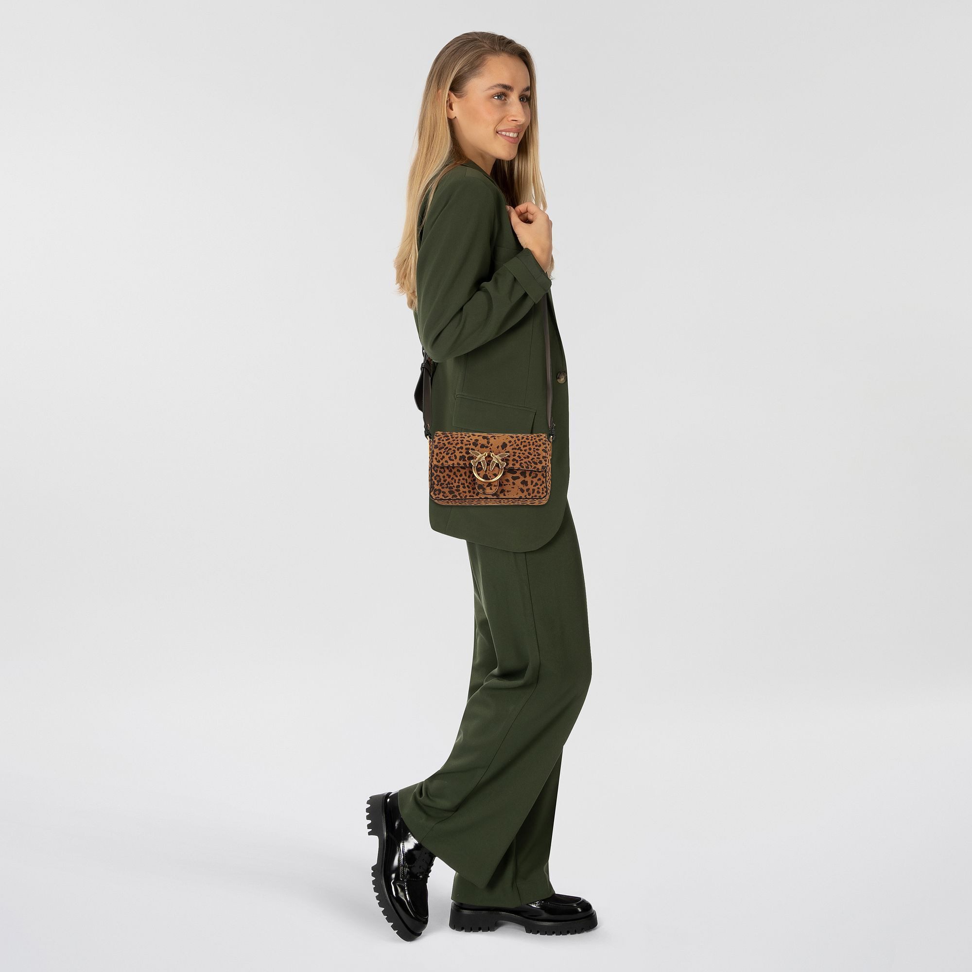 PINKO Umhängetasche Slouchy, Leder