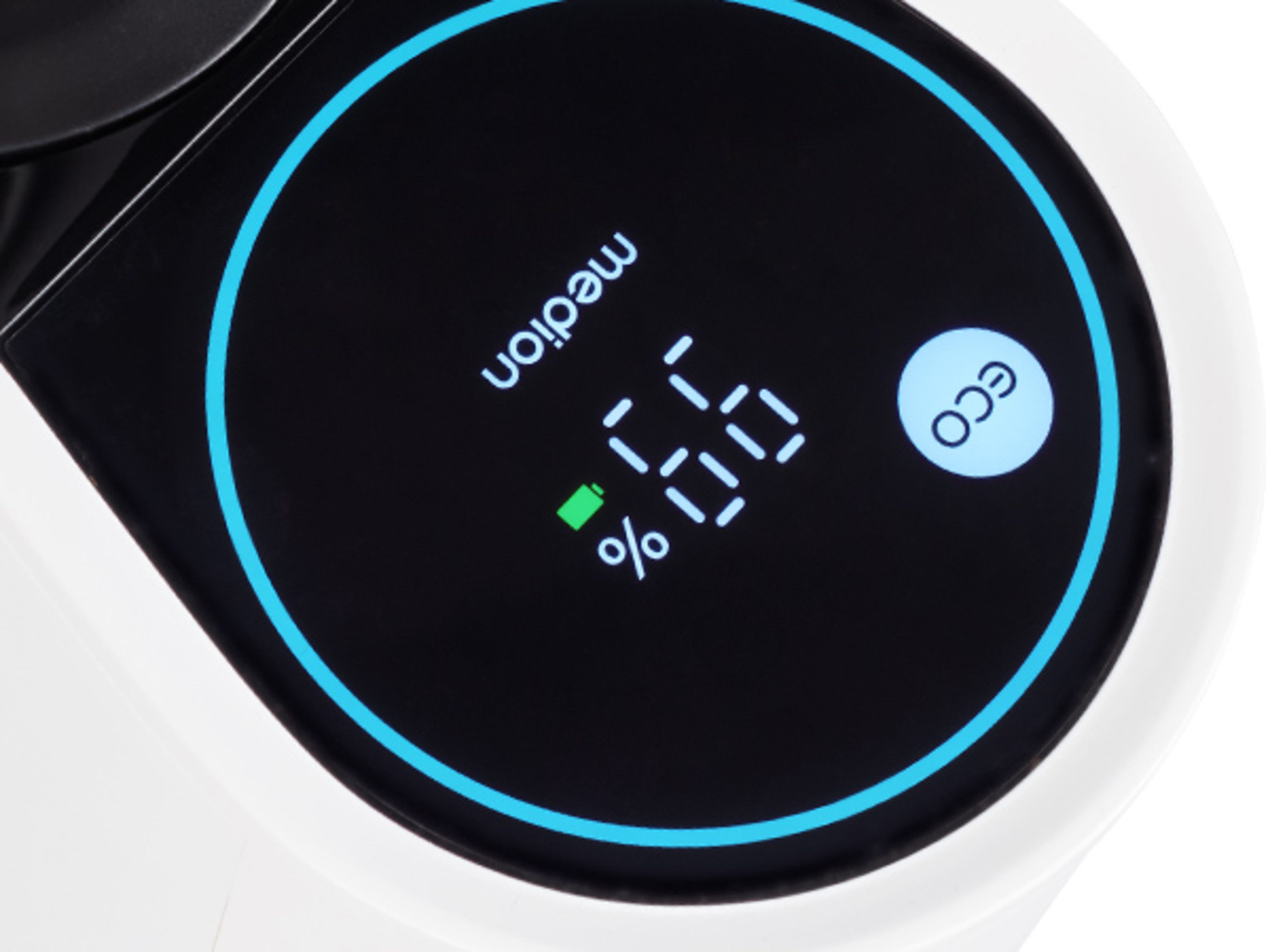 Medion® Nass-Trocken-Sauger H20 (MD 11934), Frisch und Schmutzwassertank, Selbstreinigungsfunktion, 125 W, beutellos, LED-Display, bis zu 30 min Laufzeit, integriertes Zubehör