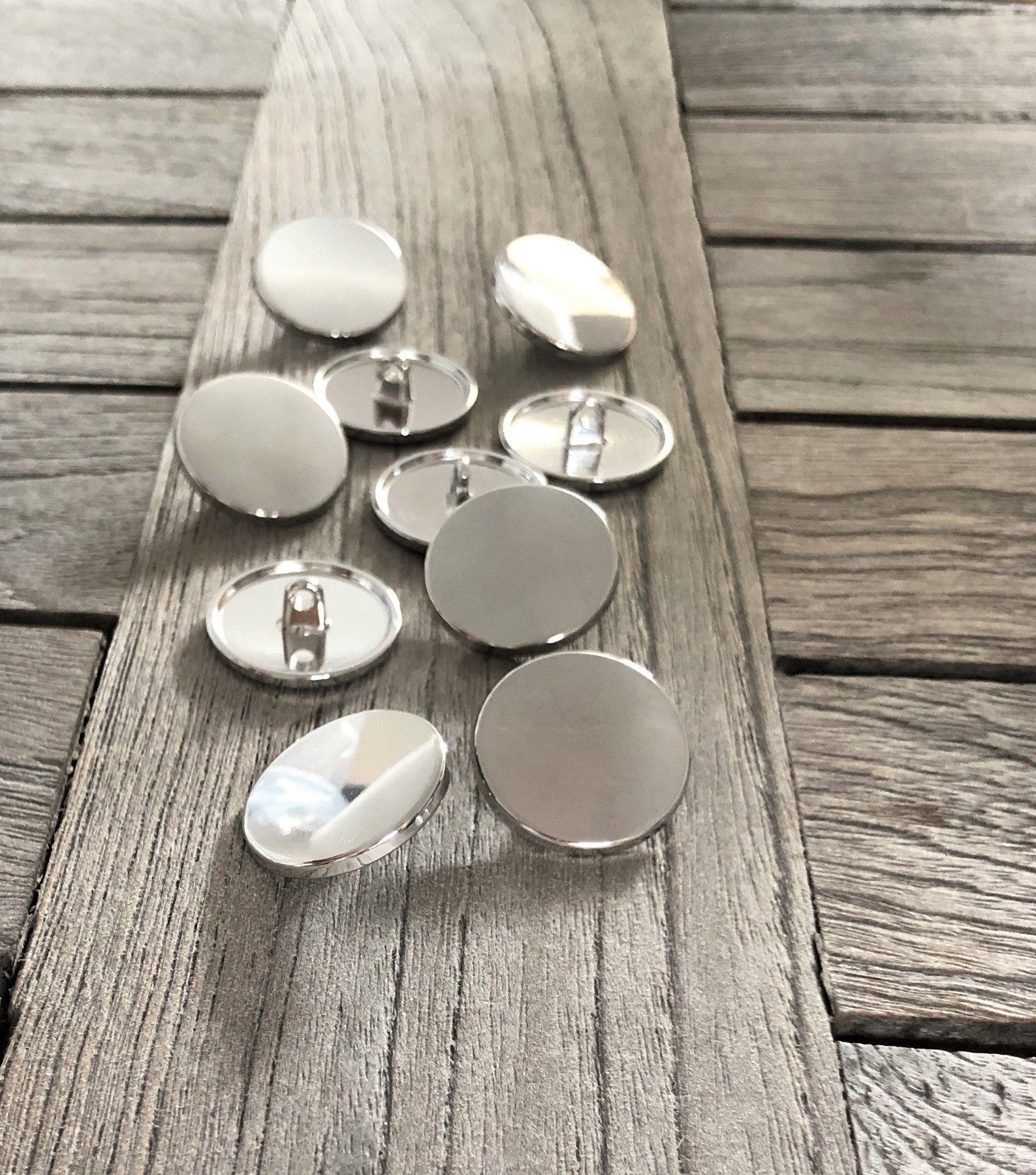 Hartmann-Knöpfe Knopf 1 Set (10 Knöpfe) silber glänzend flach Metallknöpfe