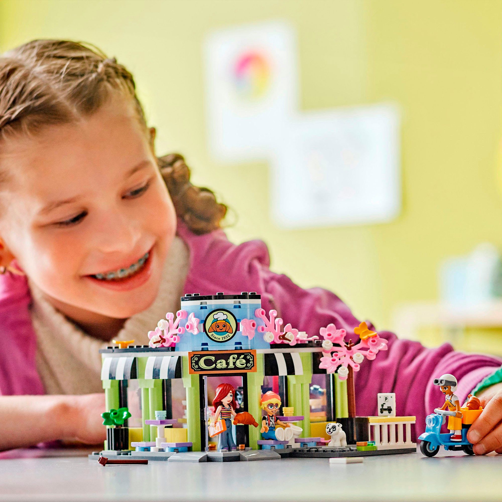 LEGO® Heartlake City Café (42618), LEGO günstig online kaufen