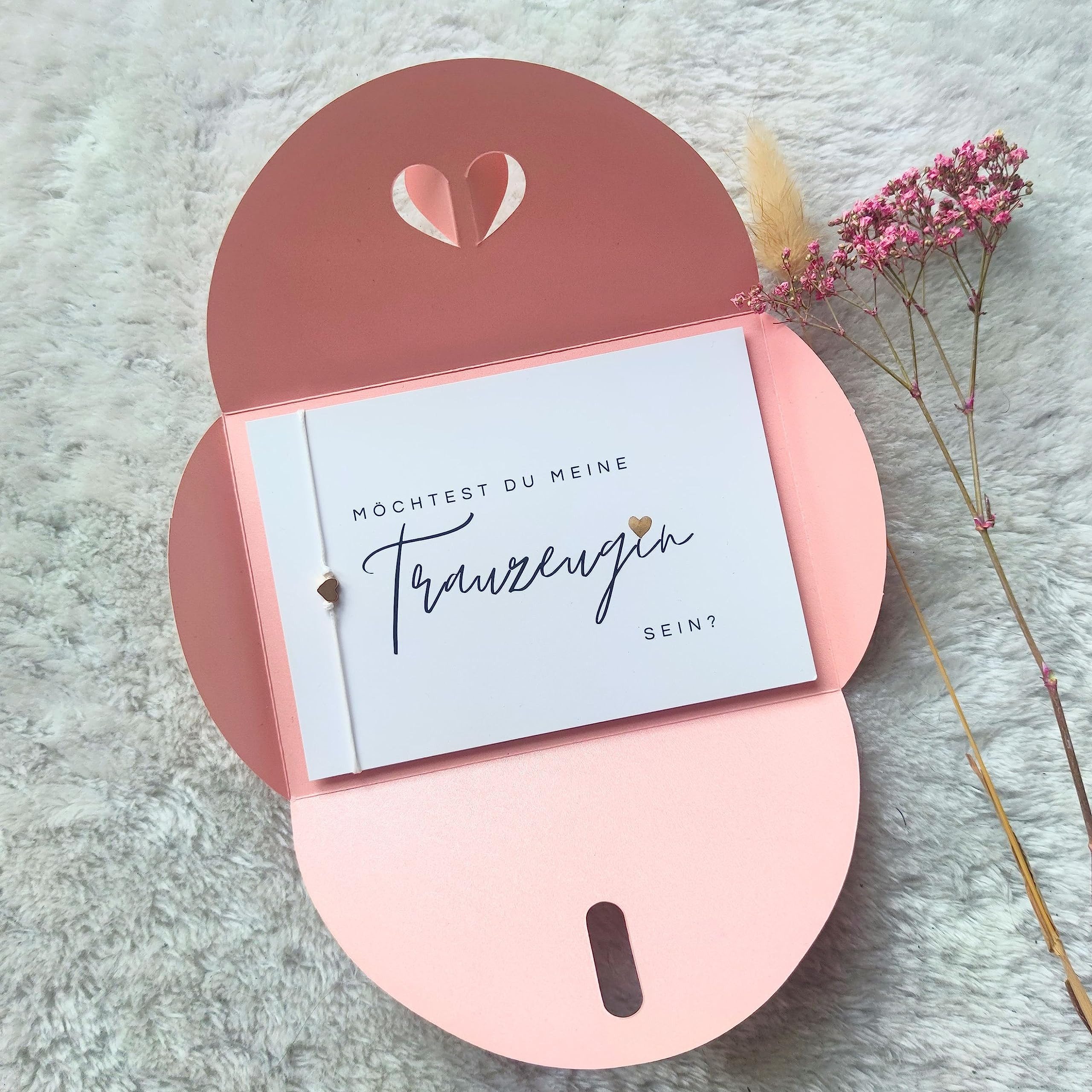 Briefzauber Hochzeitskarte Trauzeugin fragen - Karte mit Armband & Herzumschlag (vers. Varianten)