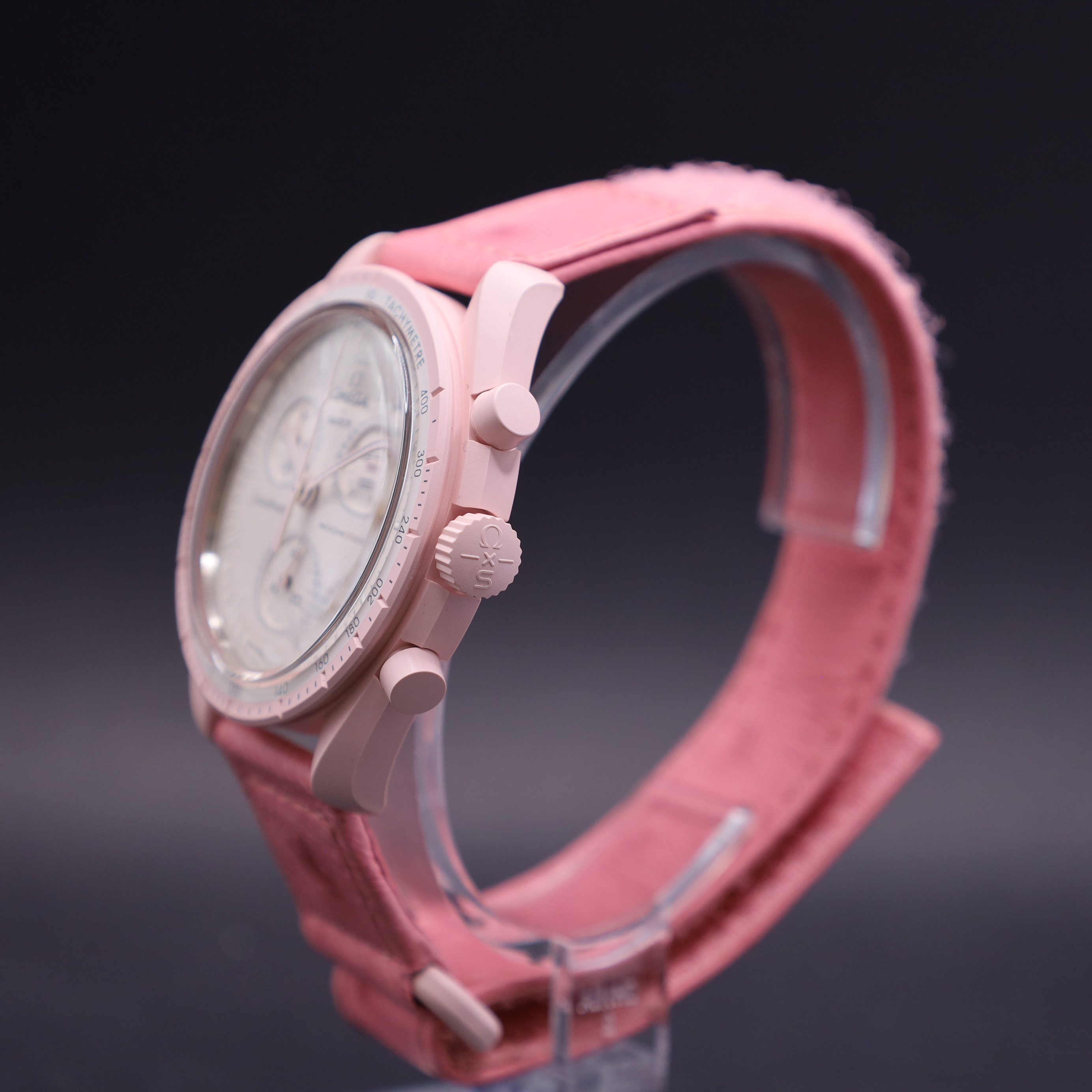 Swatch Chronograph OMEGA x Swatch MoonSwatch Mission to Venus Straußenleder SO33P100C, (1-tlg) – Bild 3 von 5