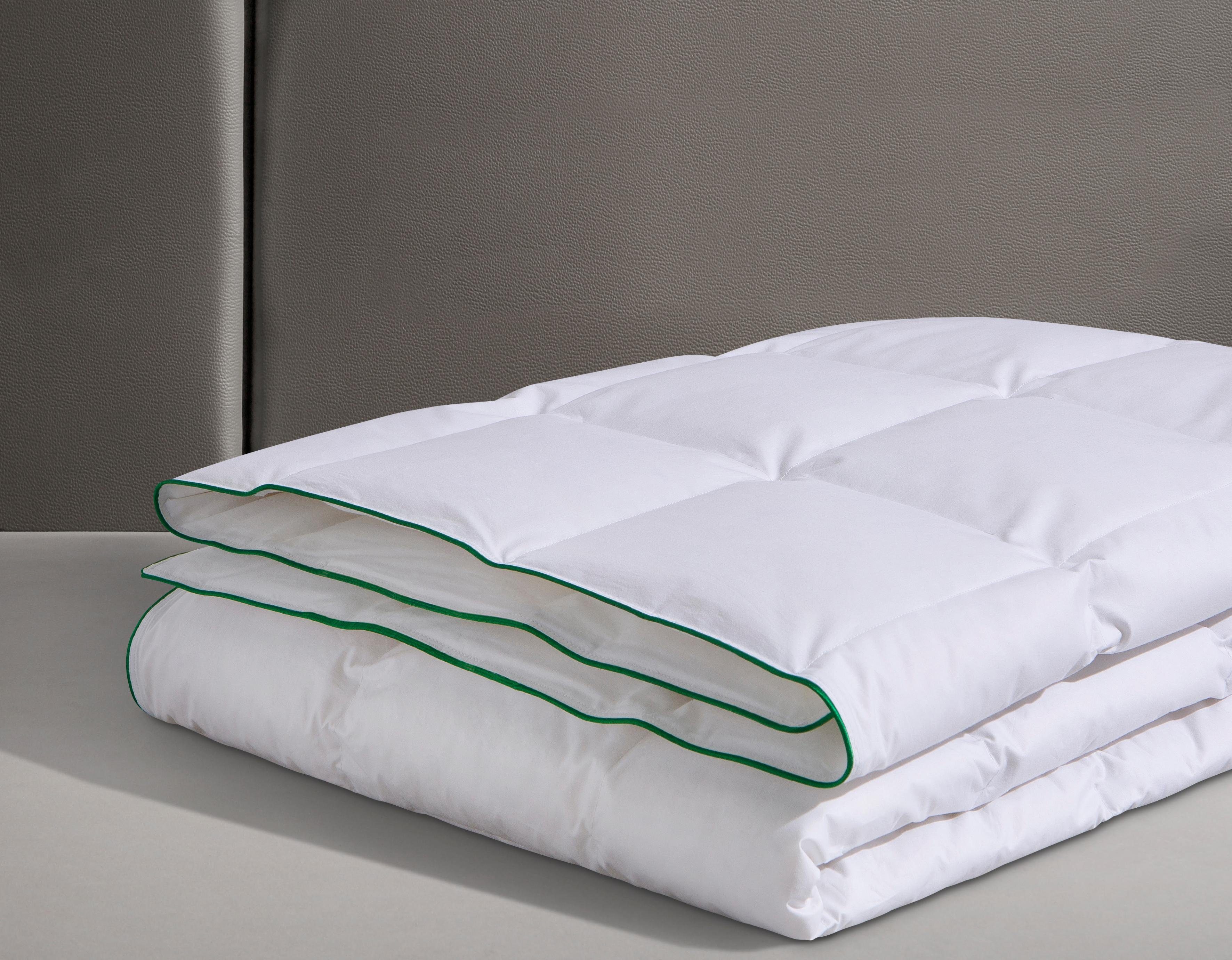 fjödur Daunenbettdecke + Kopfkissen Fee, Füllung: 80% Daunen, 20% Federn, Bezug: 100% Baumwolle