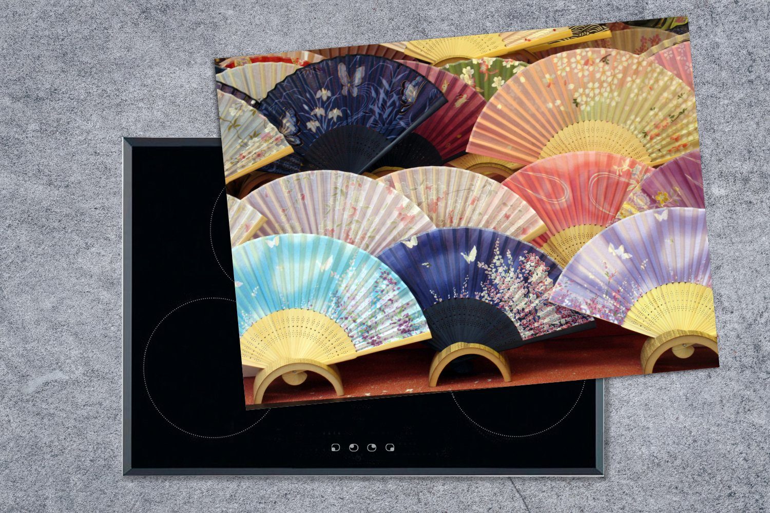 MuchoWow Herdblende-/Abdeckplatte Kimono-Fanshop, (1 Mobile Arbeitsfläche Vinyl, tlg), Ceranfeldabdeckung 70x52 nutzbar, cm
