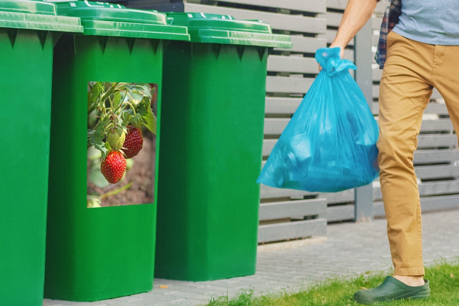 Mülltonne, (1 Mülleimer-aufkleber, St), Pflanze Sticker, Obst - - Abfalbehälter MuchoWow Erdbeeren Container, Wandsticker