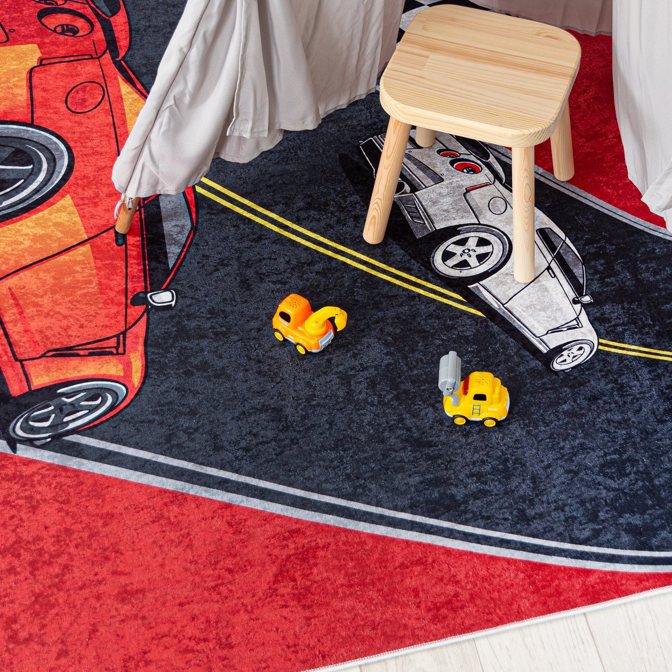 Mazovia Kinderteppich Kinderteppich Kinderzimmerteppich Rennauto Auto, 80 x 150 cm, Kurflor, Waschbar in Waschmaschine, Höhe 5 mm, Rutschfest