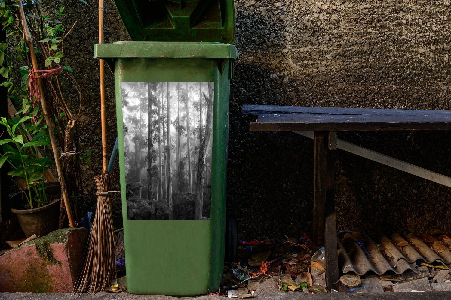 Schwarz St), Wandsticker (1 Mülltonne, - Sticker, Mülleimer-aufkleber, Australien Abfalbehälter Wald Container, Weiß - MuchoWow -