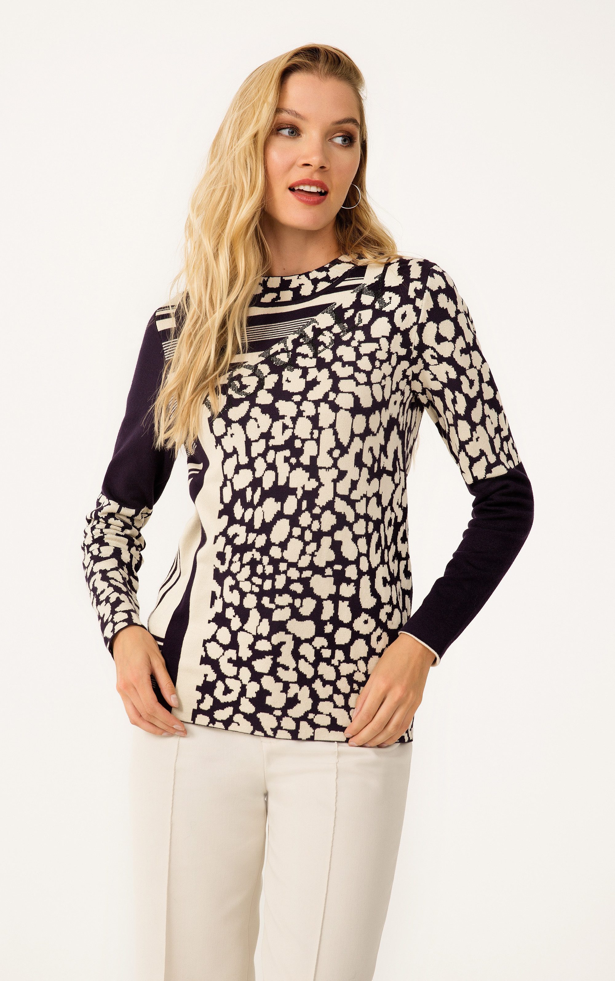 Passioni Strickpullover mit Leoprint und Strasslogo günstig online kaufen