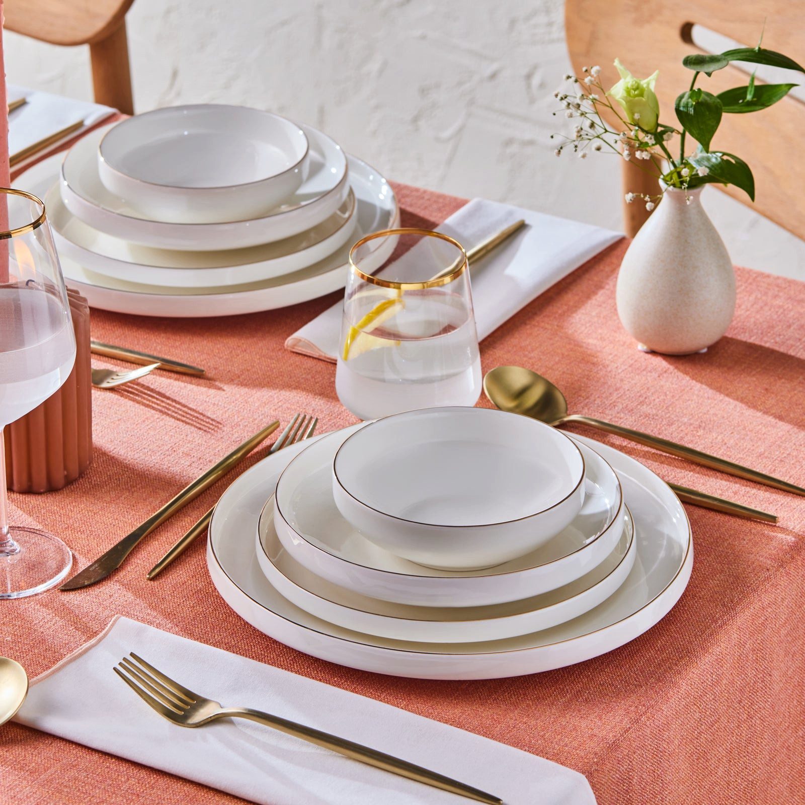 Karaca Geschirr-Set Karaca Streamline New Saturn Gold 24-tlg Set 6 Personen, Bone China, Edles Design mit Goldrand, Handwäsche empfohlen