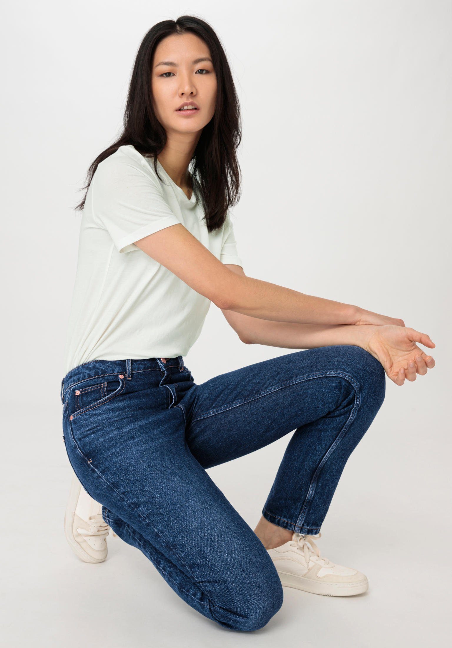 Hessnatur 5PocketJeans HANNA High Rise Mom aus reinem BioDenim (1tlg), Besonders nachhaltig