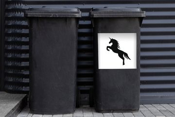 MuchoWow Wandsticker Eine Illustration eines tänzelnden Einhorns - Kinder - Mädchen - (1 St), Mülleimer-aufkleber, Mülltonne, Sticker, Container, Abfalbehälter