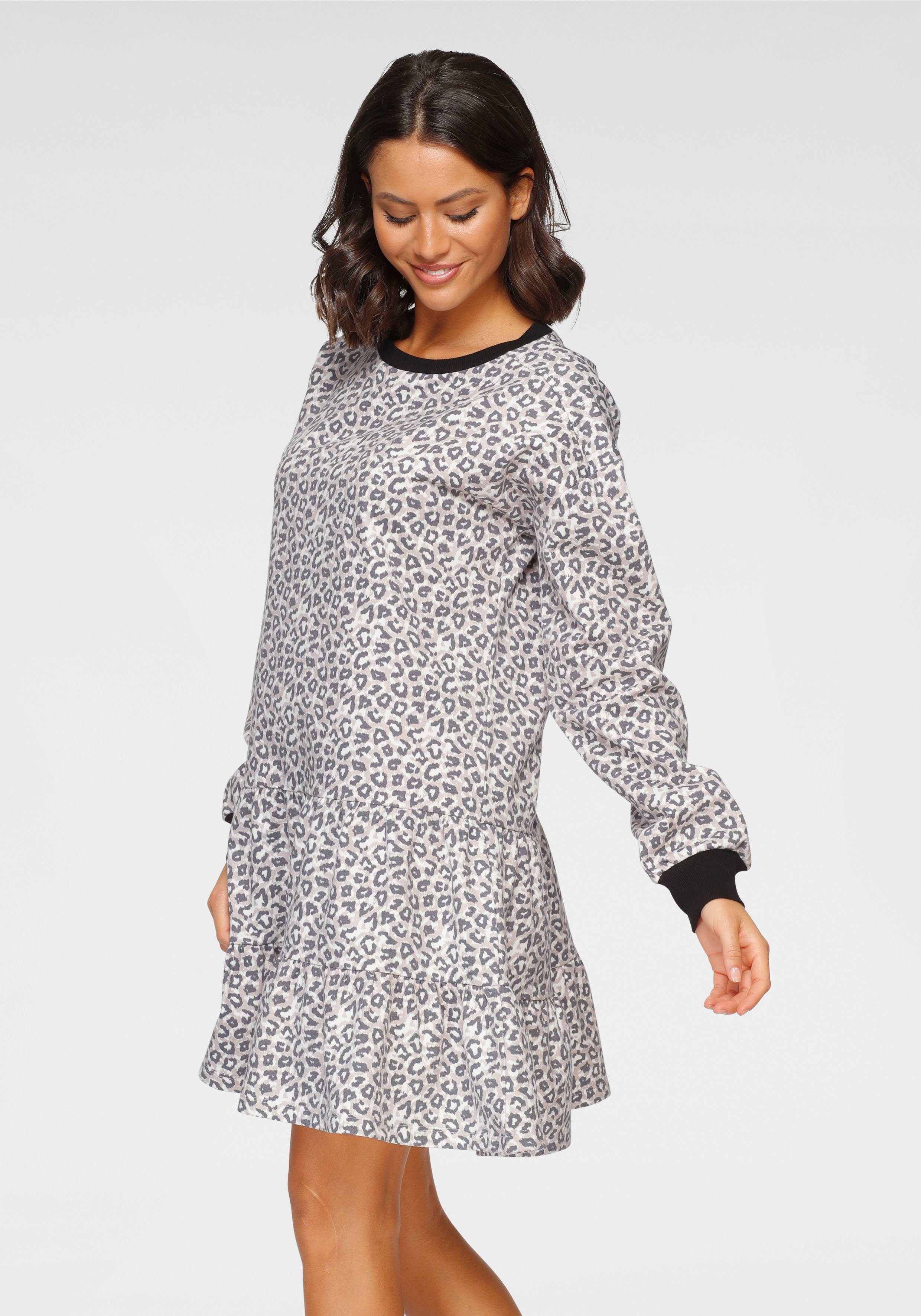 LASCANA Sweatkleid mit schönem Animal-Print