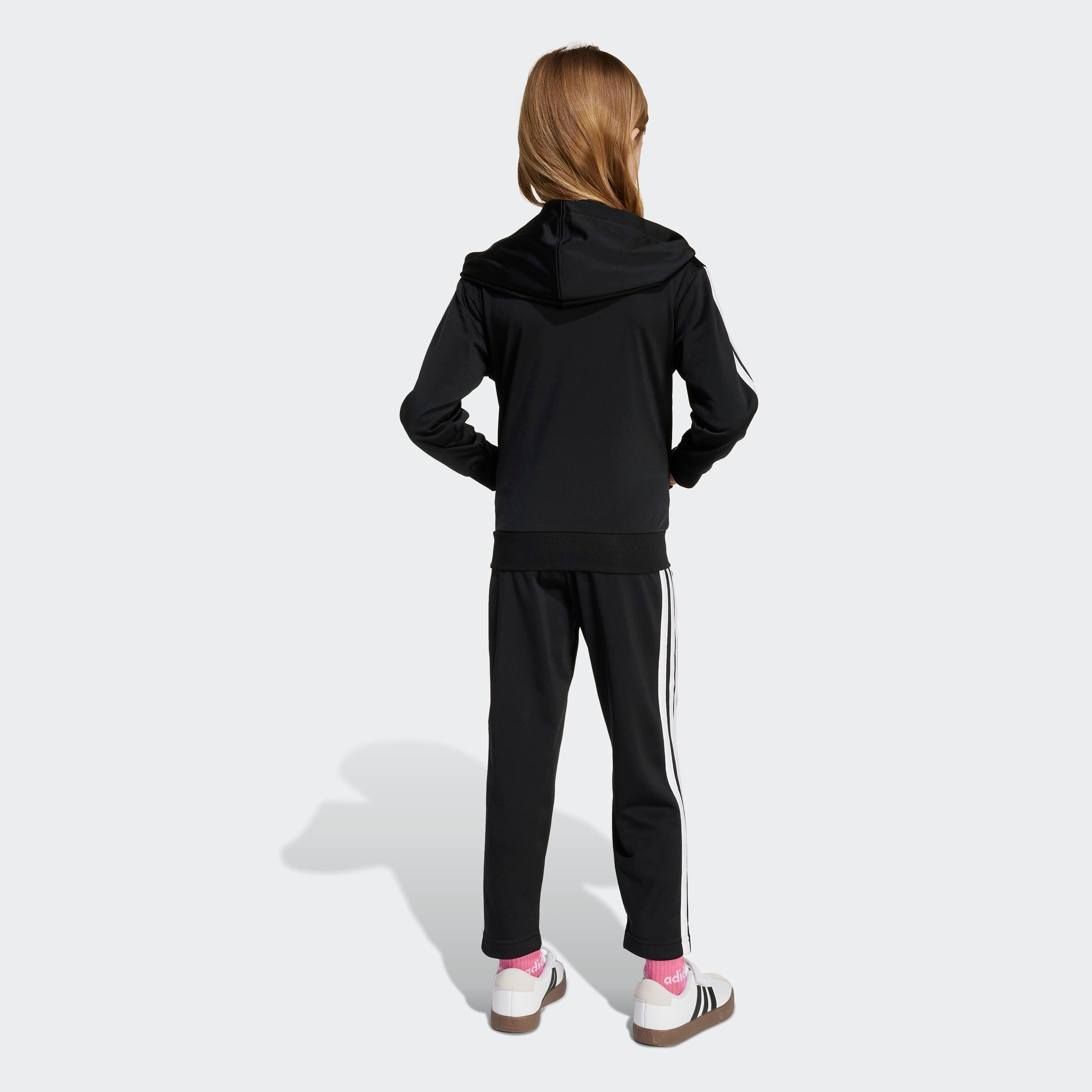adidas Sportswear Trainingsanzug ESSENTIALS KIDS (2-tlg), mit 3-Streifen, aus weichem Trikotstoff, mit CLIMACOOL Technologie