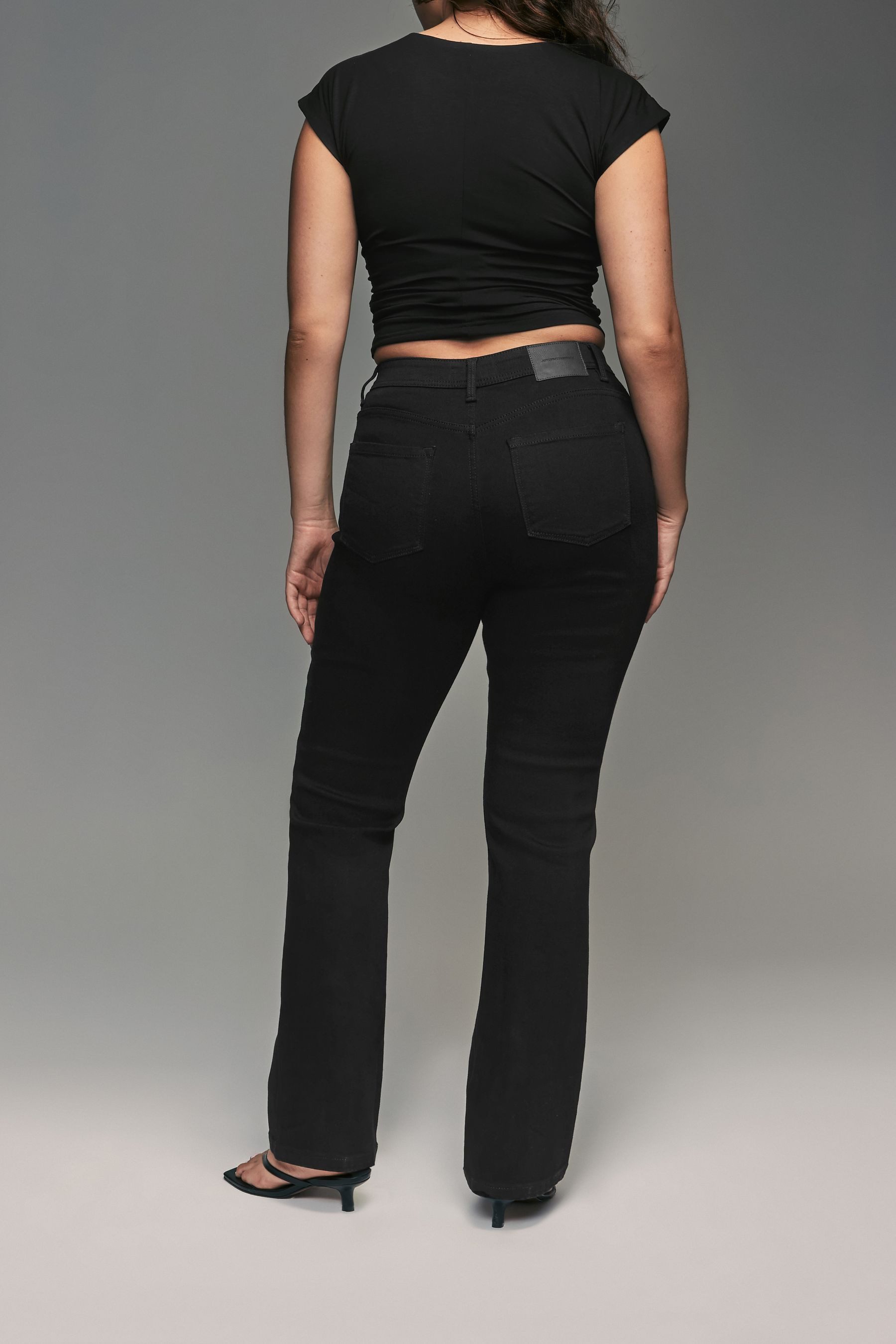 Next Bootcut-Jeans Superweiche Bootcut-Jeans, Sanduhrform (1-tlg) günstig online kaufen