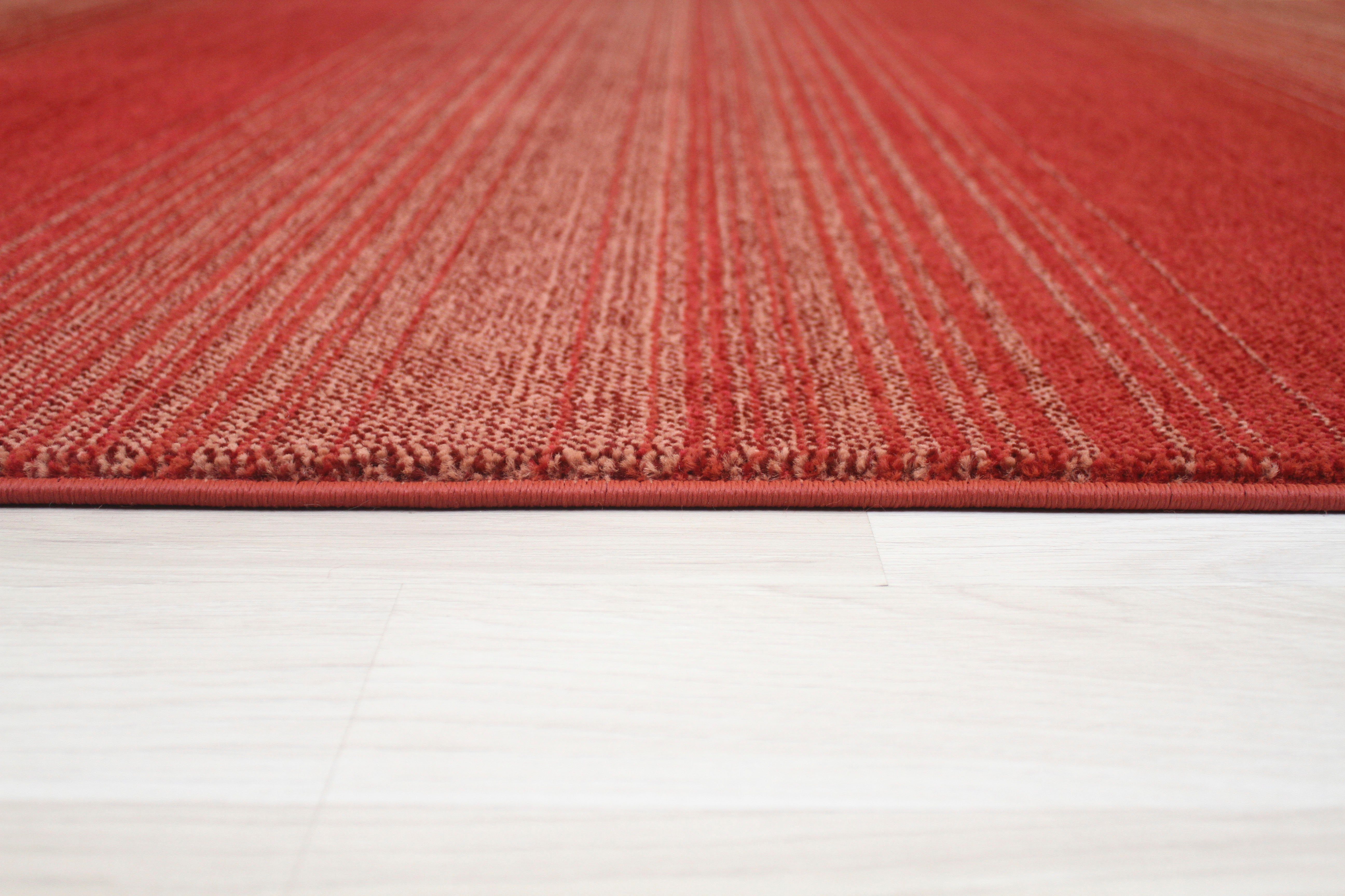 Teppich Elrik, flach, mm, pflegeleicht, rechteckig, Höhe: dezenten rot Streifen, elegant weich, meliert, andas, 18 mit
