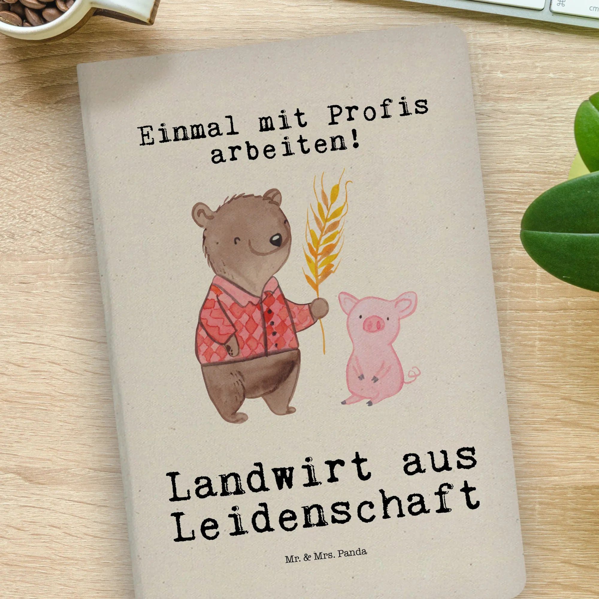 Thumbnail - Mr. & Mrs. Panda Notizbuch Landwirt Leidenschaft - Transparent - Geschenk, Bauernhof, Kollegin, Mr. & Mrs. Panda, Kreati...