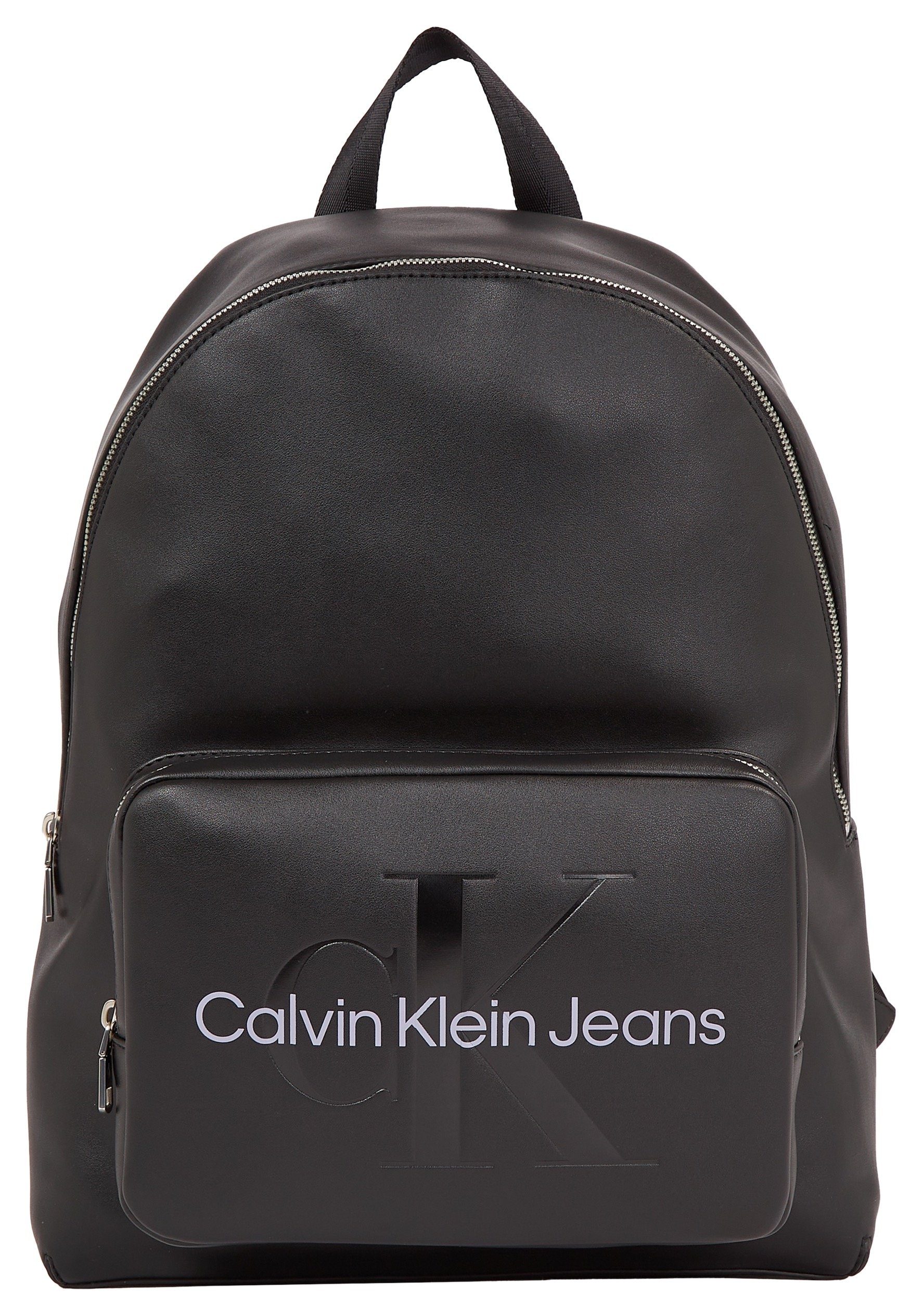 großflächigem Jeans SCULPTED Cityrucksack Markenlogo BP40 mit Calvin MONO, Klein vorne