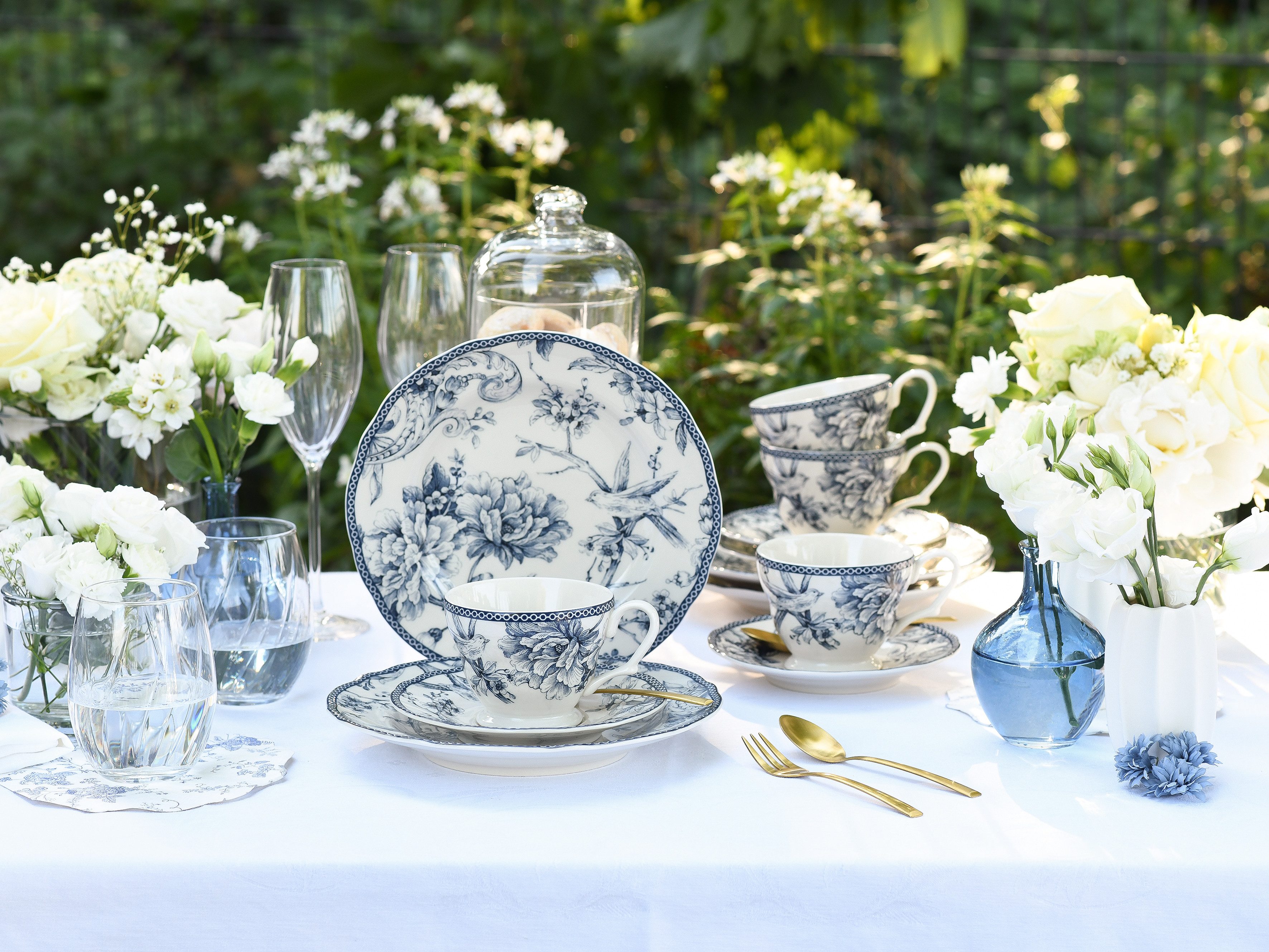 CreaTable Kaffeeservice Adelaide, Service 12-tlg. (12-tlg), 4 Personen, Porzellan, Nostalgischer Vintage Dekor, Elegante Form