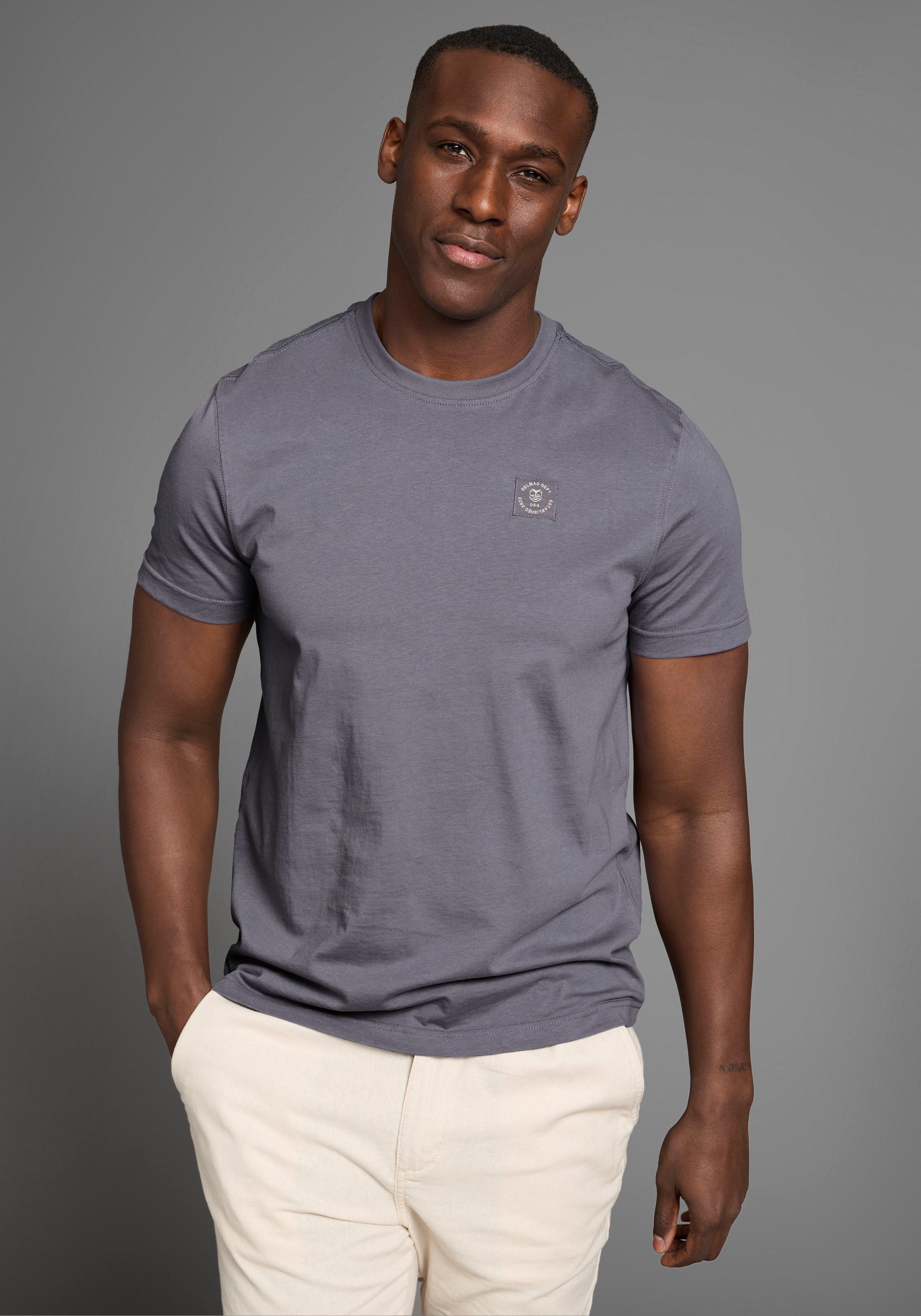 DELMAO Rundhalsshirt Kurzarm, Regular Fit, basic, aus 100% Baumwolle