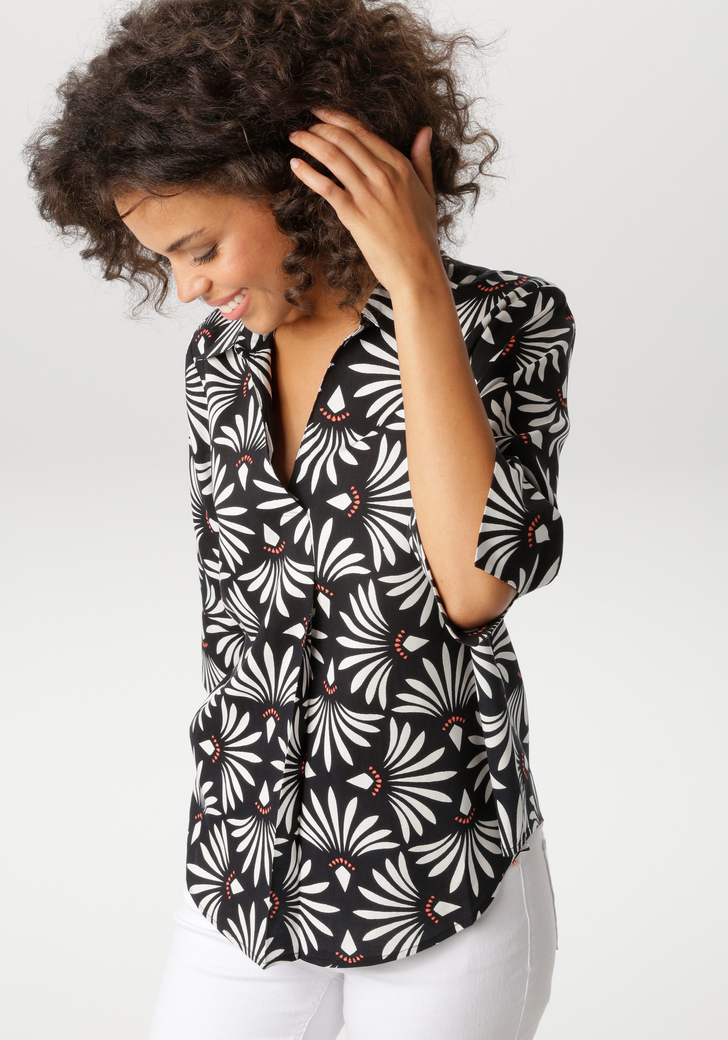 Aniston CASUAL Schlupfbluse mit fantasievollem, grafischen Druck - NEUE KOLLEKTION. € 49,99, (€ 49,99 pro 1 Stk).