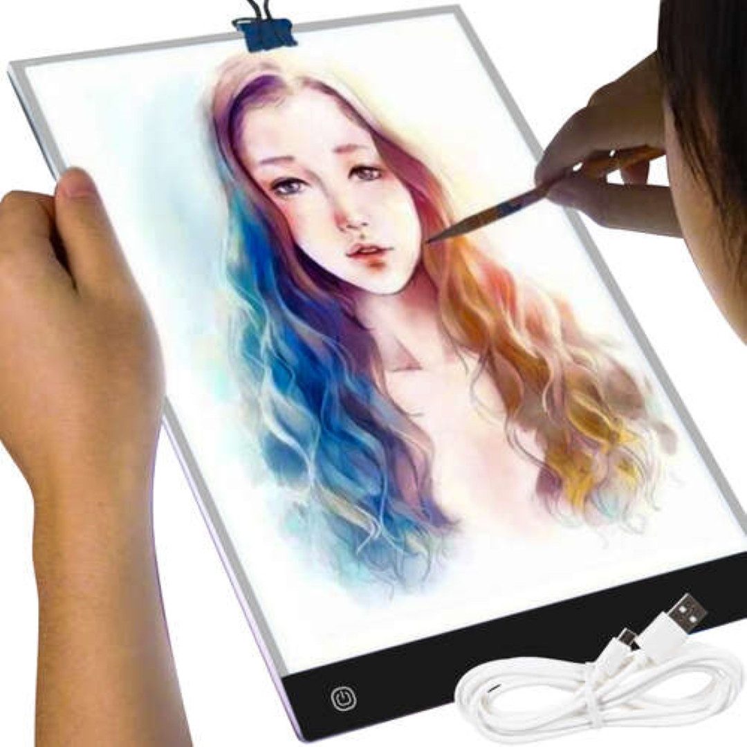 MAALEO Skizzenblock A4-Zeichenbrett mit USB-Kabel und Augenschutzfunktion Mobil, Augenschutzfunktion und USB-Stromversorgung für mobile Nutzung.