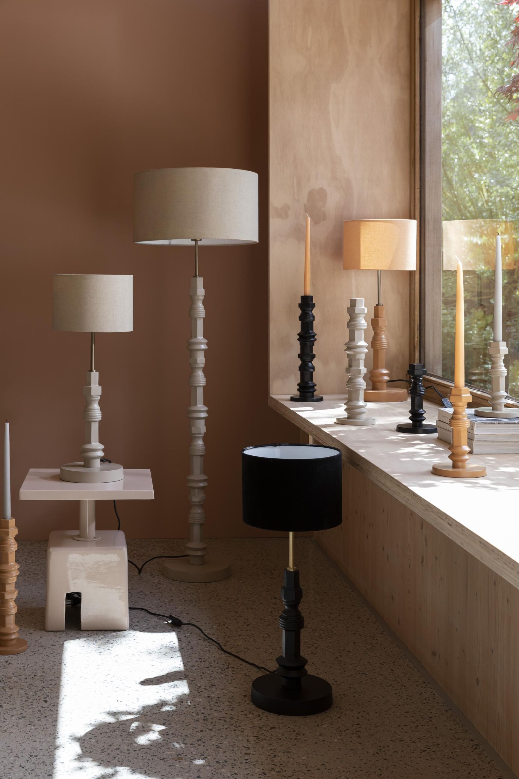 Zuiver Stehlampe Stehlampe Totem Beige Skulpturales Design von Zuiver, ohne Leuchtmittel