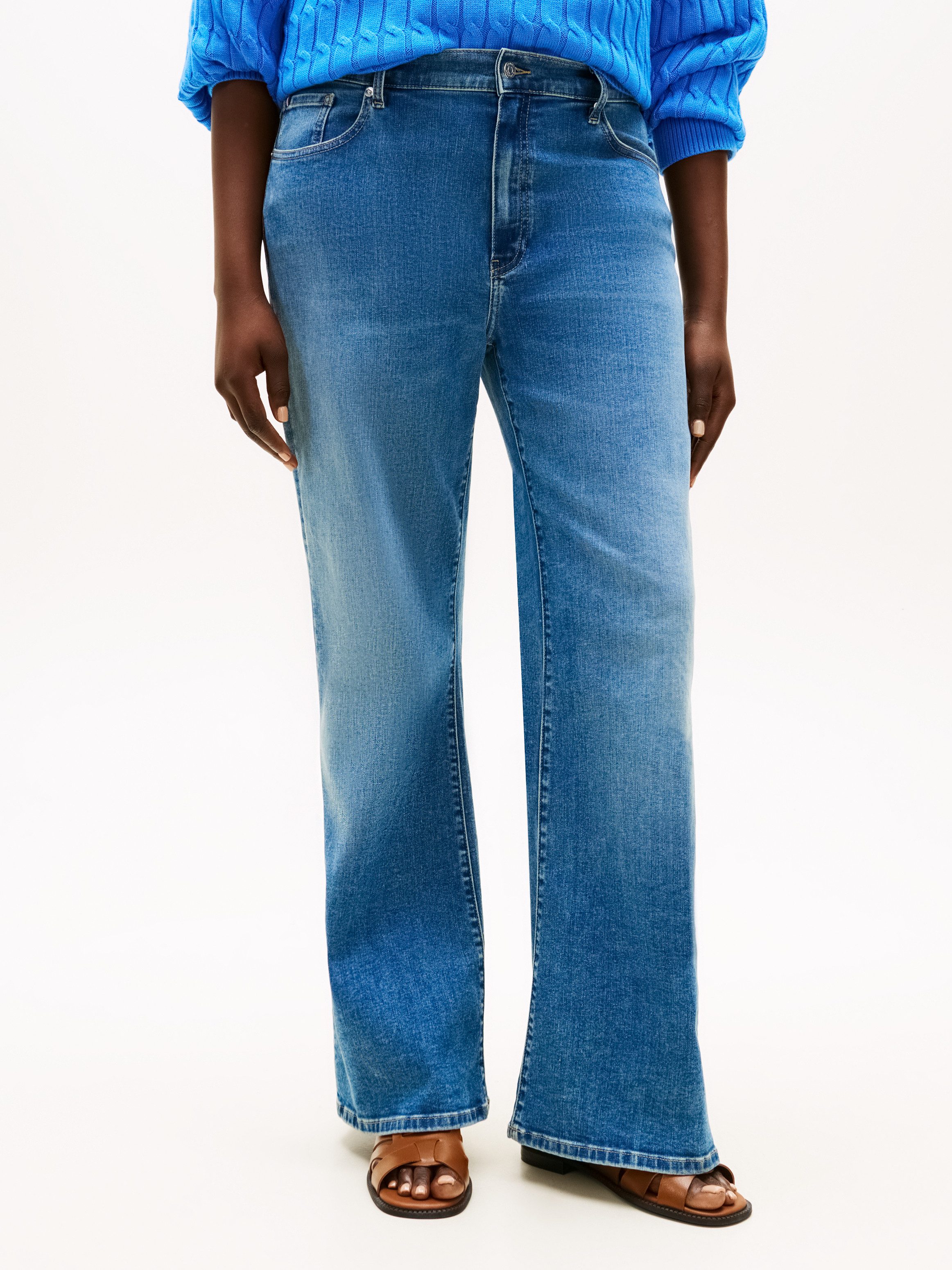 Tommy Hilfiger Curve Bootcut-Jeans CRV DNM FINN FLARE RW in großen Größen, in ausgestellter Form